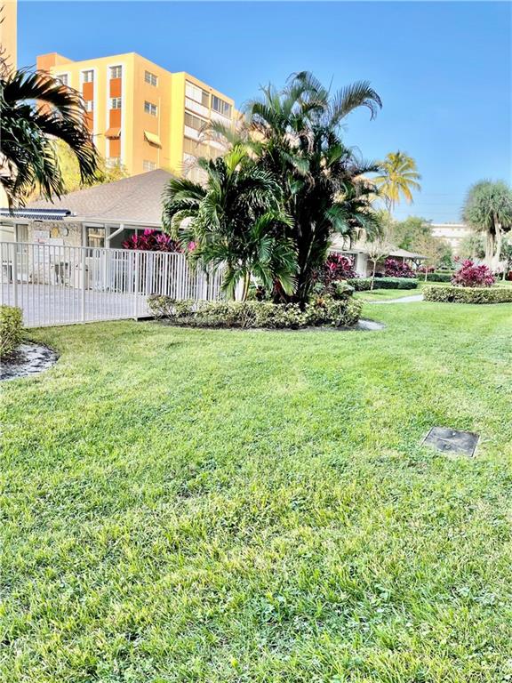 MEADOWBROOK - Residential
