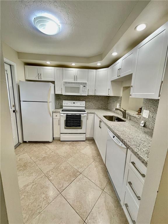 MEADOWBROOK - Residential