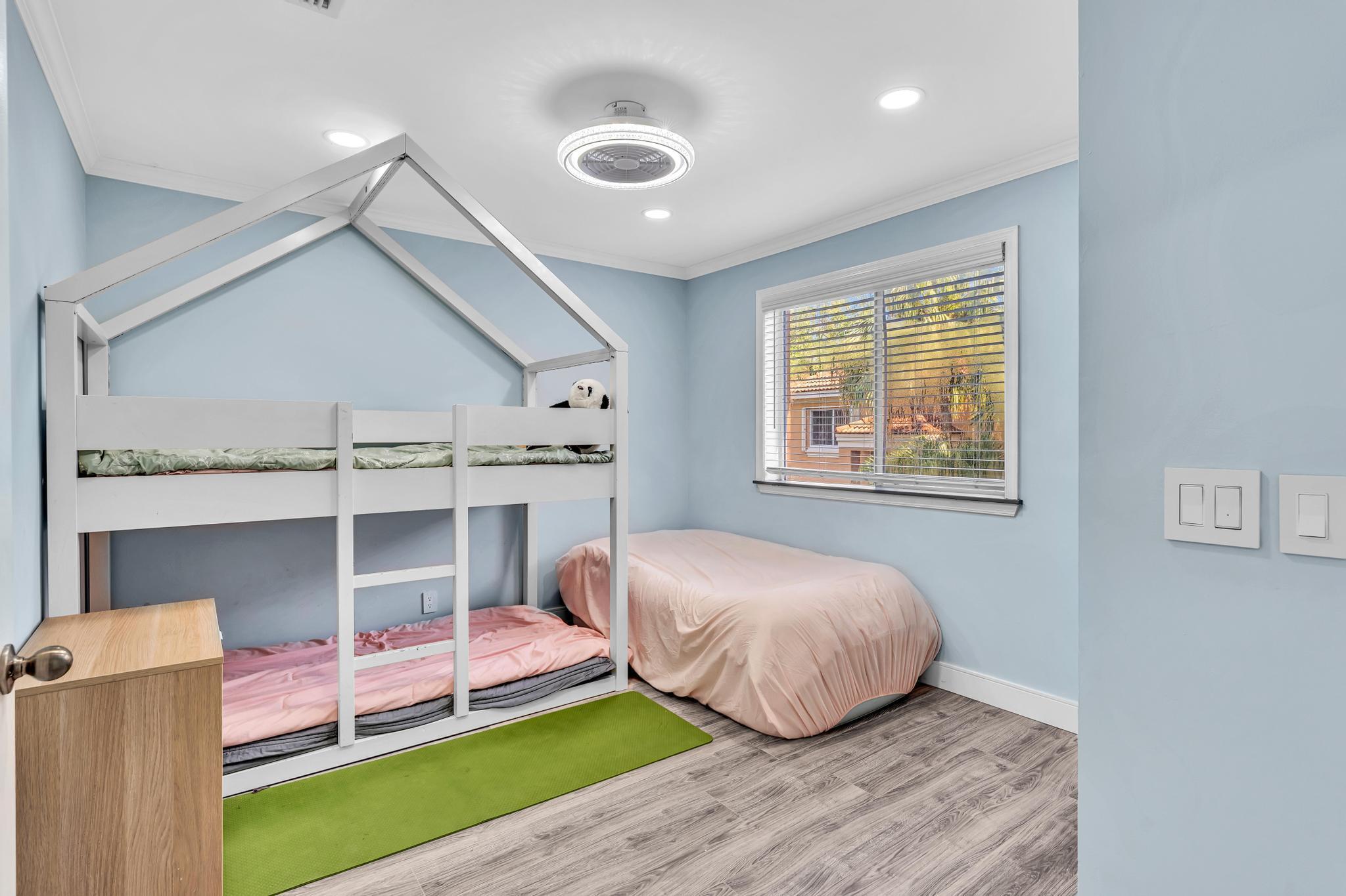 PORTOFINO CONDOMINIUM SECTION 2 - Residential