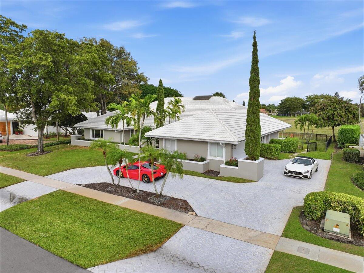 GREENVIEW COVE OF WELLINGTON - Residential
