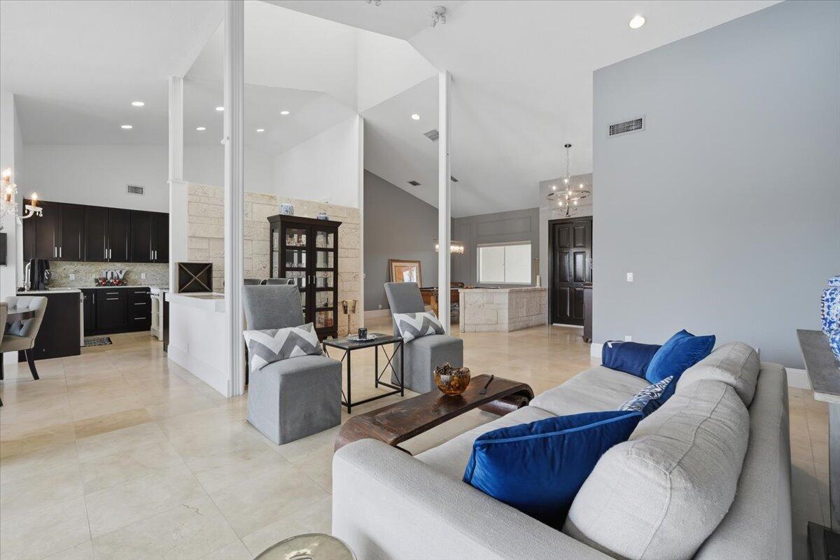 GREENVIEW COVE OF WELLINGTON - Residential