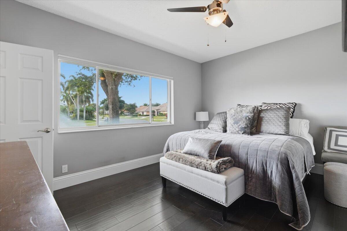 GREENVIEW COVE OF WELLINGTON - Residential