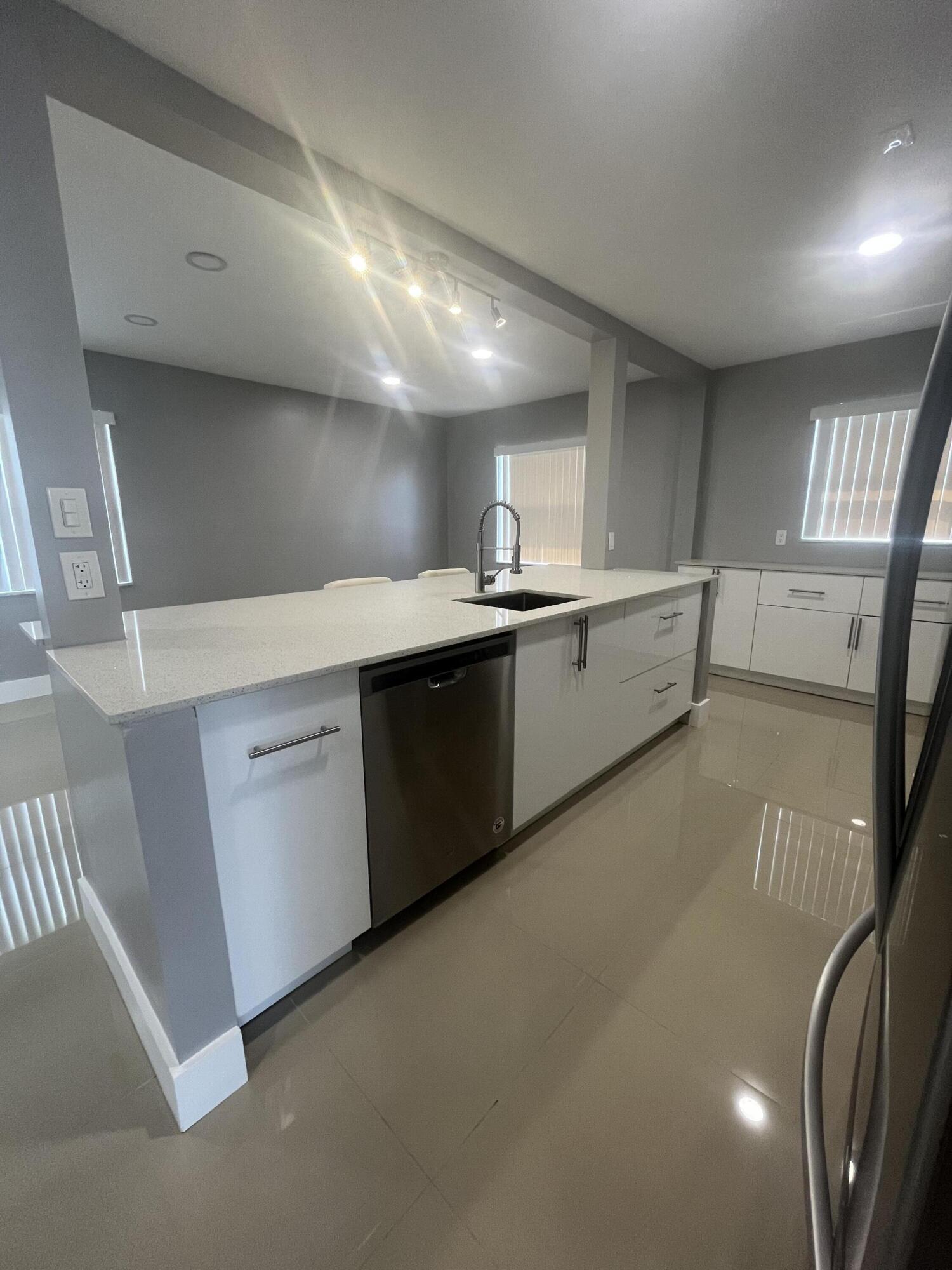 PALM BEACH LEISUREVILLE - Residential Lease