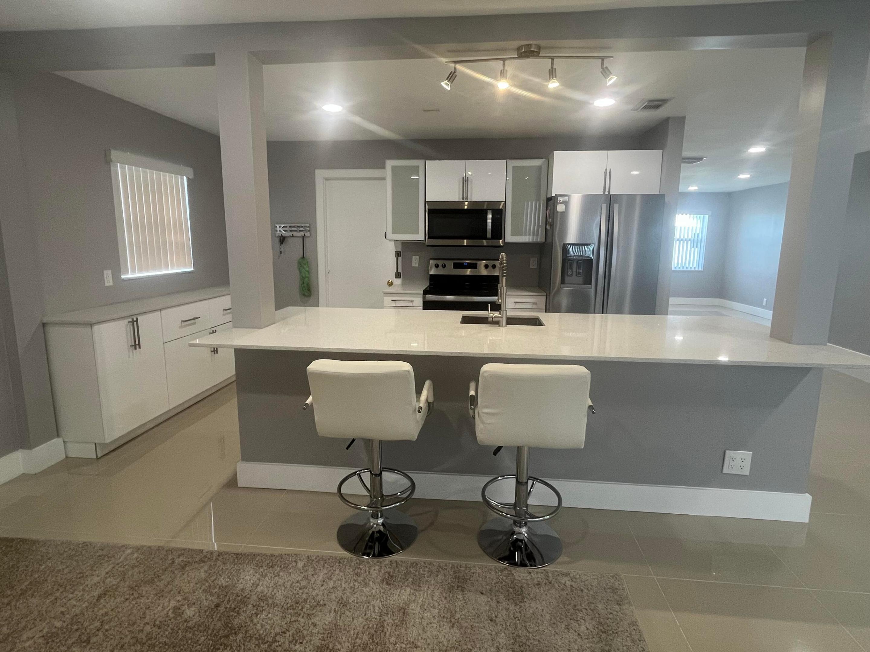PALM BEACH LEISUREVILLE - Residential Lease