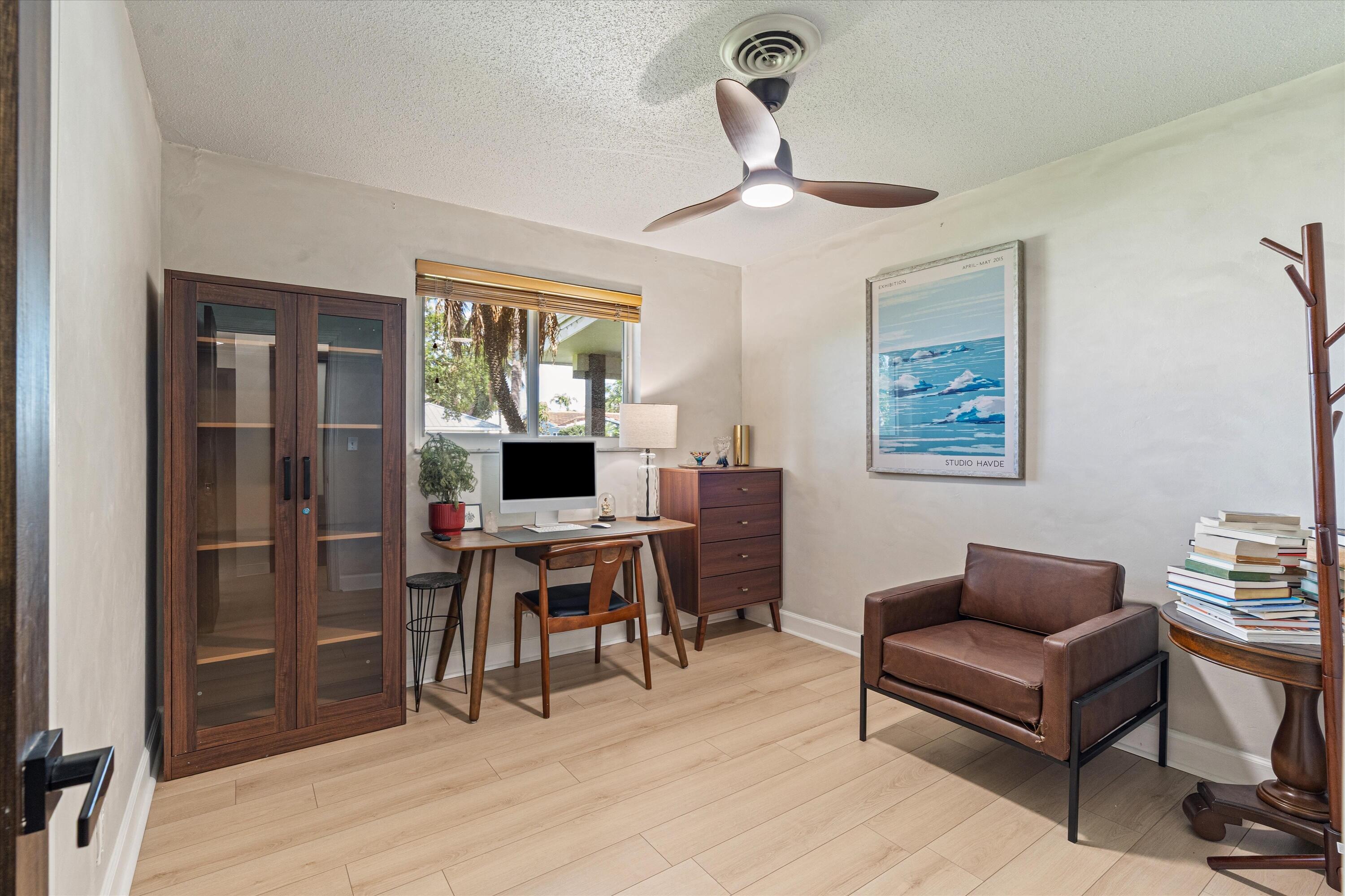 COLONIAL RIDGE - Residential