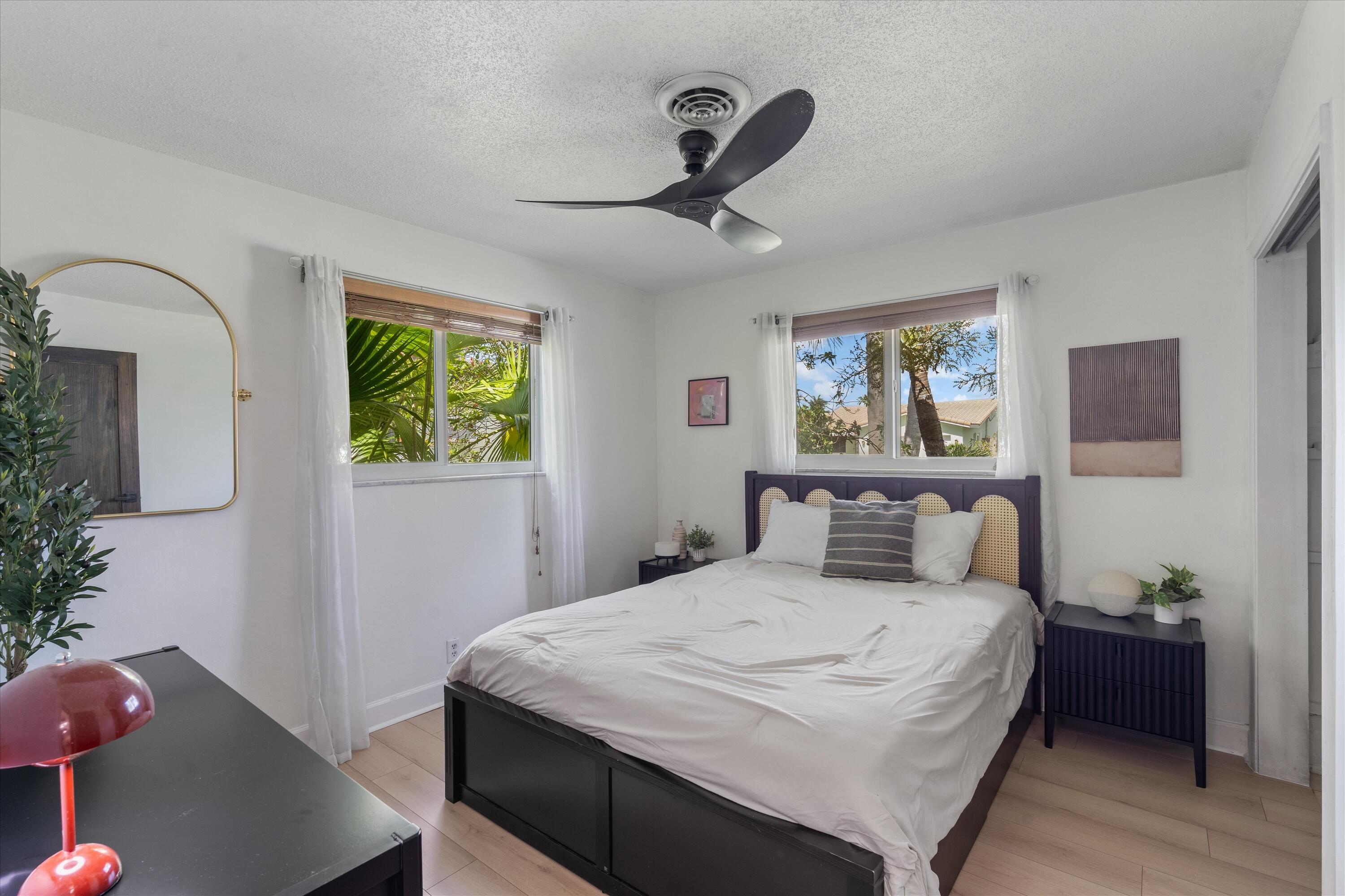 COLONIAL RIDGE - Residential