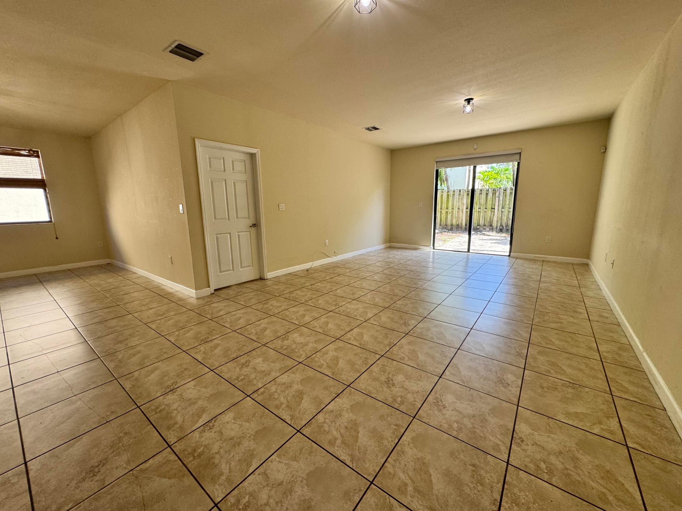 LAKES BY THE BAY FAYE REPLAT - Residential Lease
