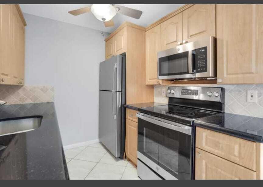 CORNWALL AT CENTURY VILLAGE CONDO - Residential