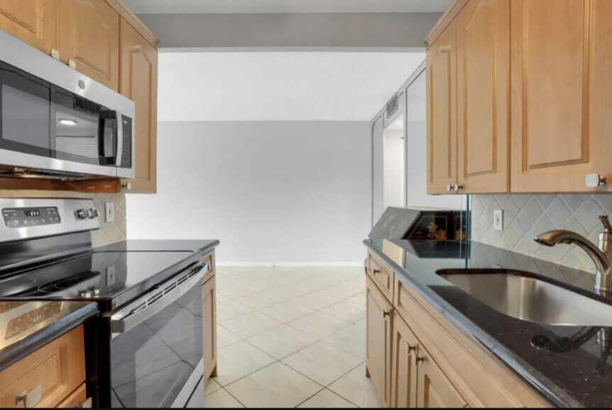 CORNWALL AT CENTURY VILLAGE CONDO - Residential
