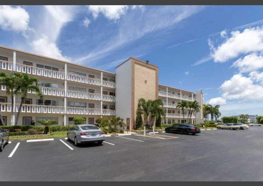 CORNWALL AT CENTURY VILLAGE CONDO - Residential