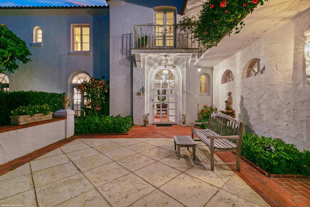 JUPITER ISLAND - Residential
