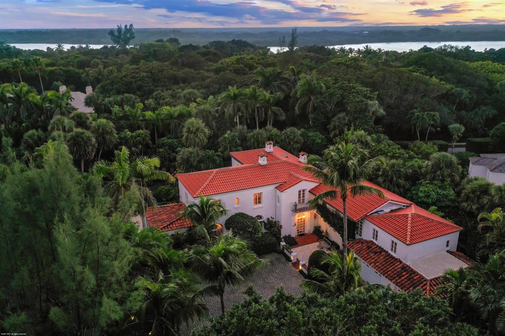 JUPITER ISLAND - Residential