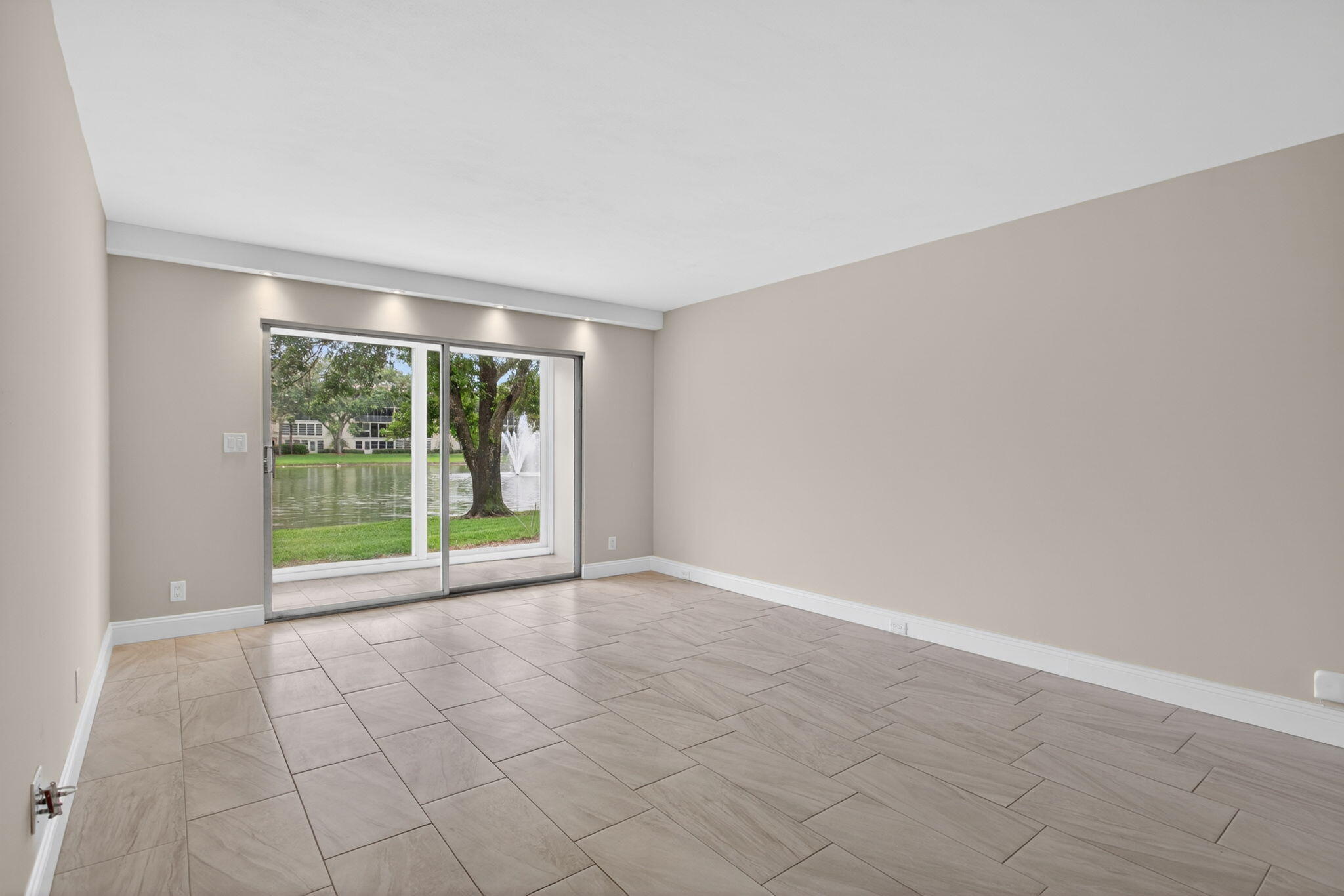 LUCAYA VILLAGE 2-A CONDO - Residential