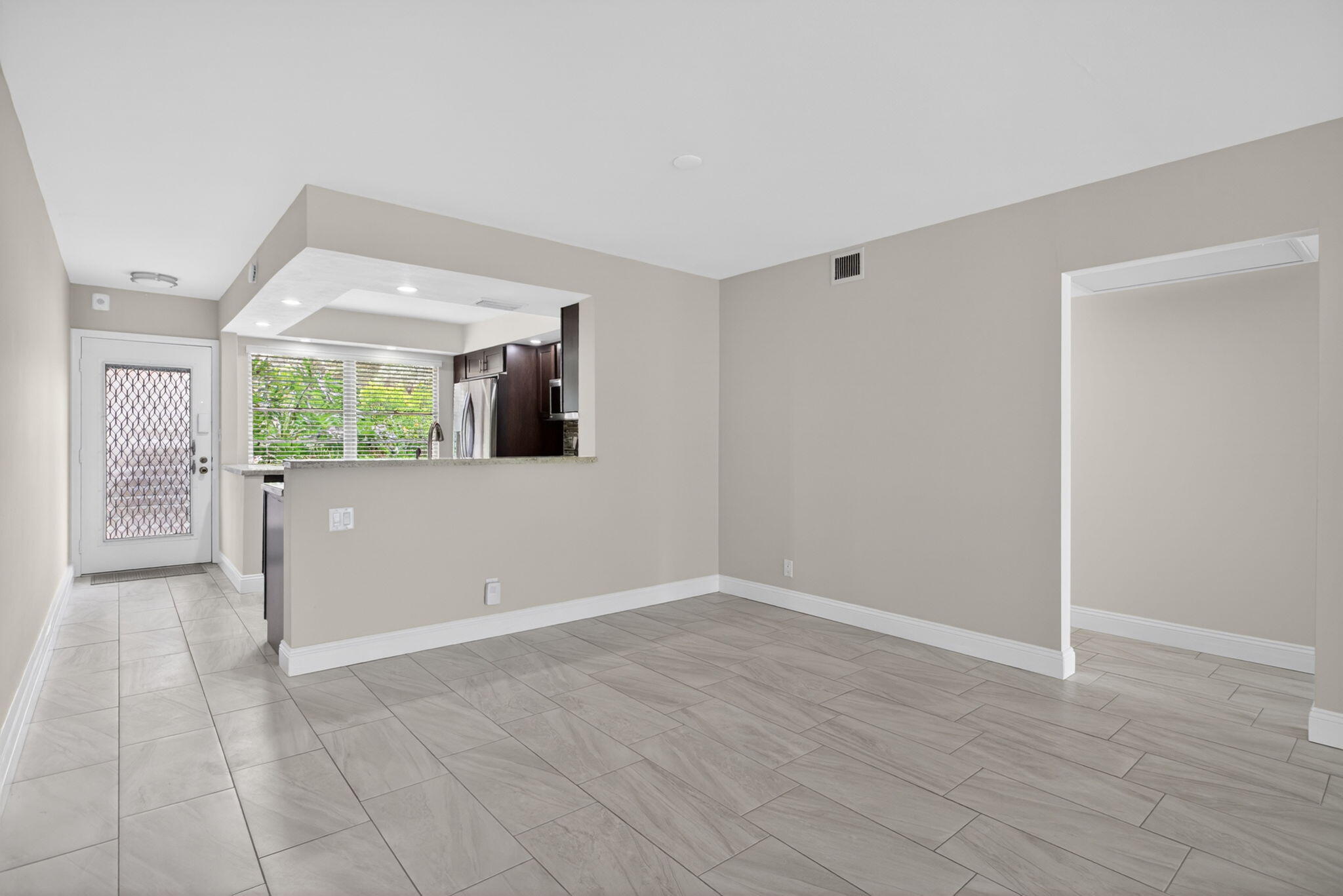 LUCAYA VILLAGE 2-A CONDO - Residential