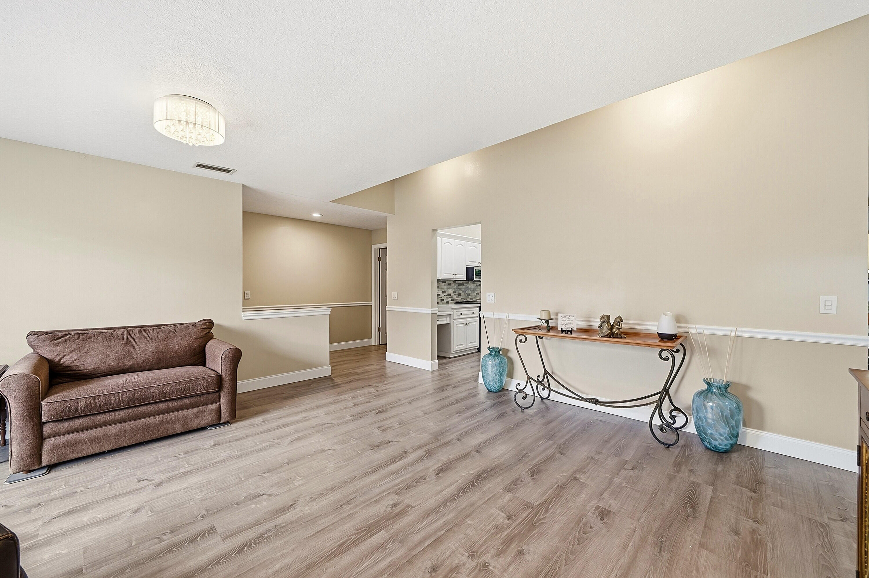 ALTA VISTA - Residential