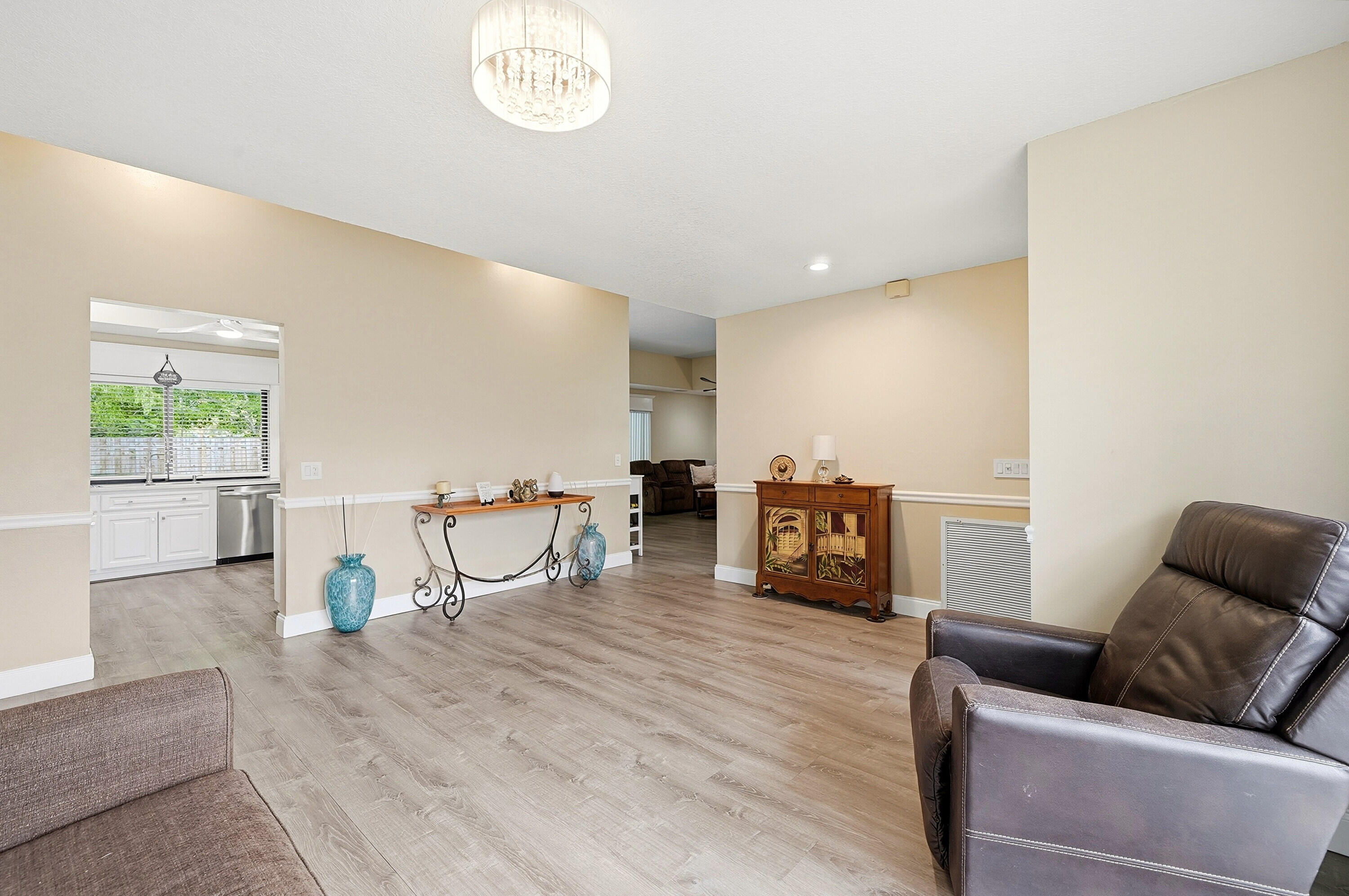 ALTA VISTA - Residential