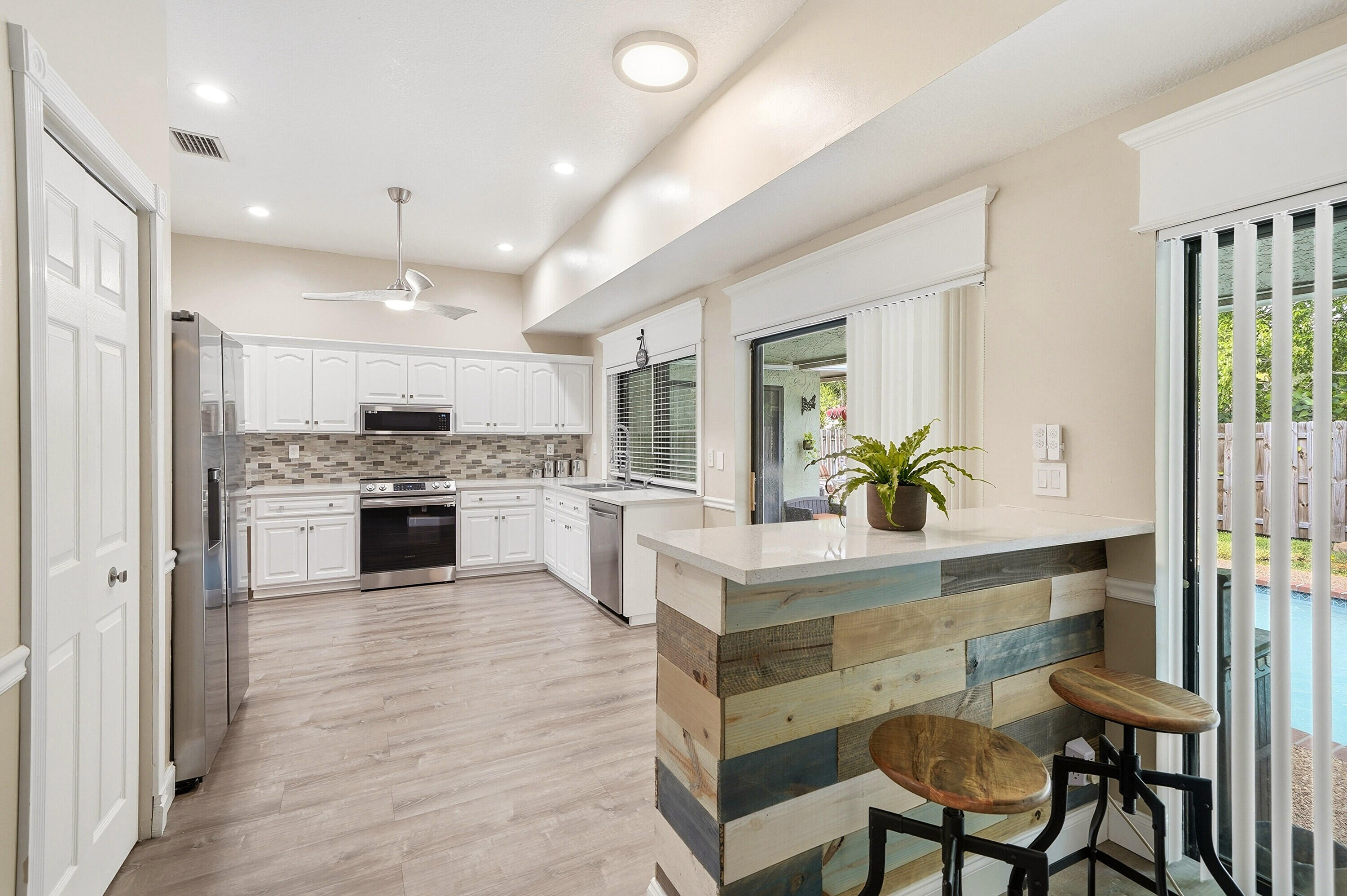 ALTA VISTA - Residential
