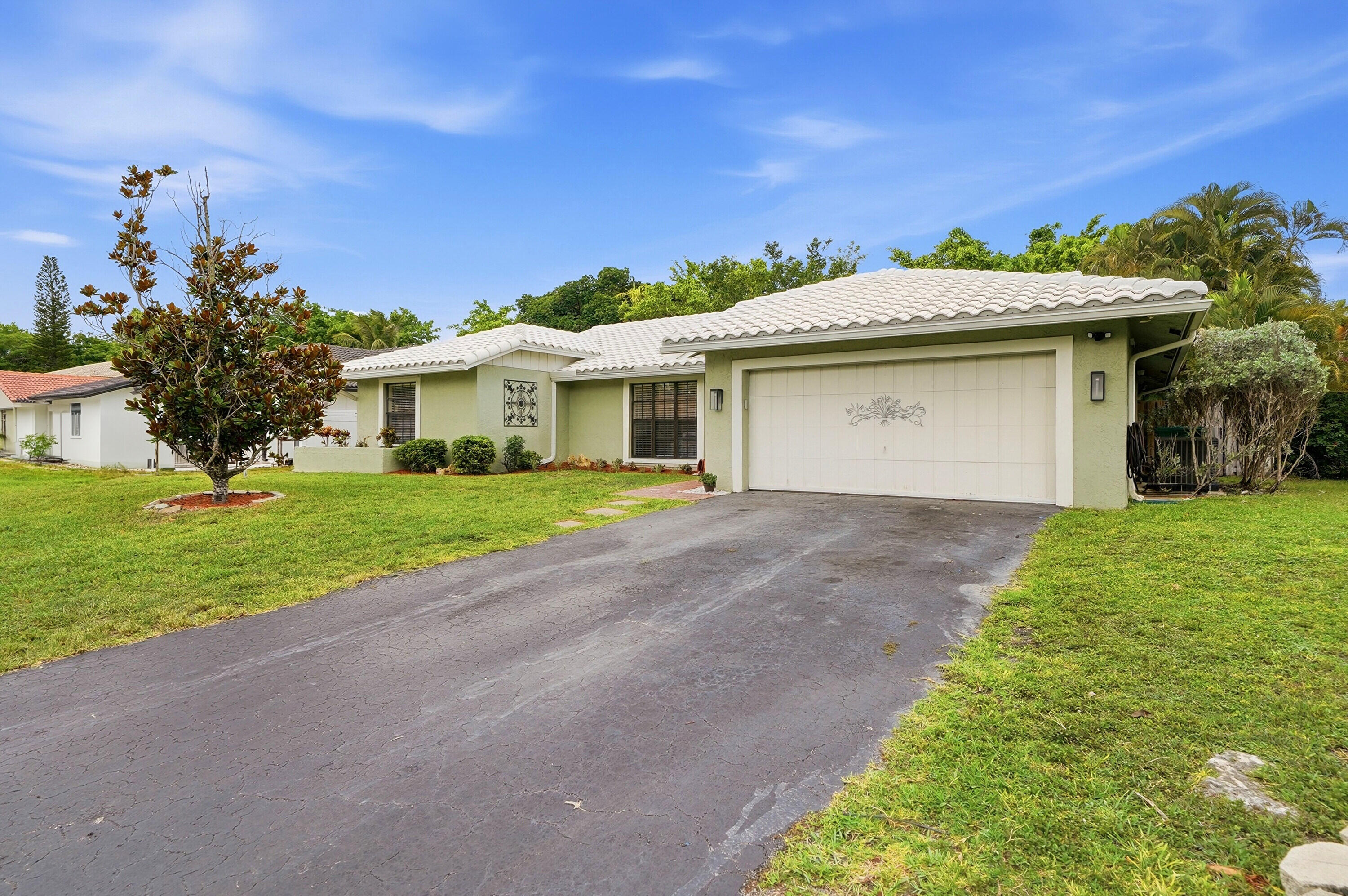 ALTA VISTA - Residential