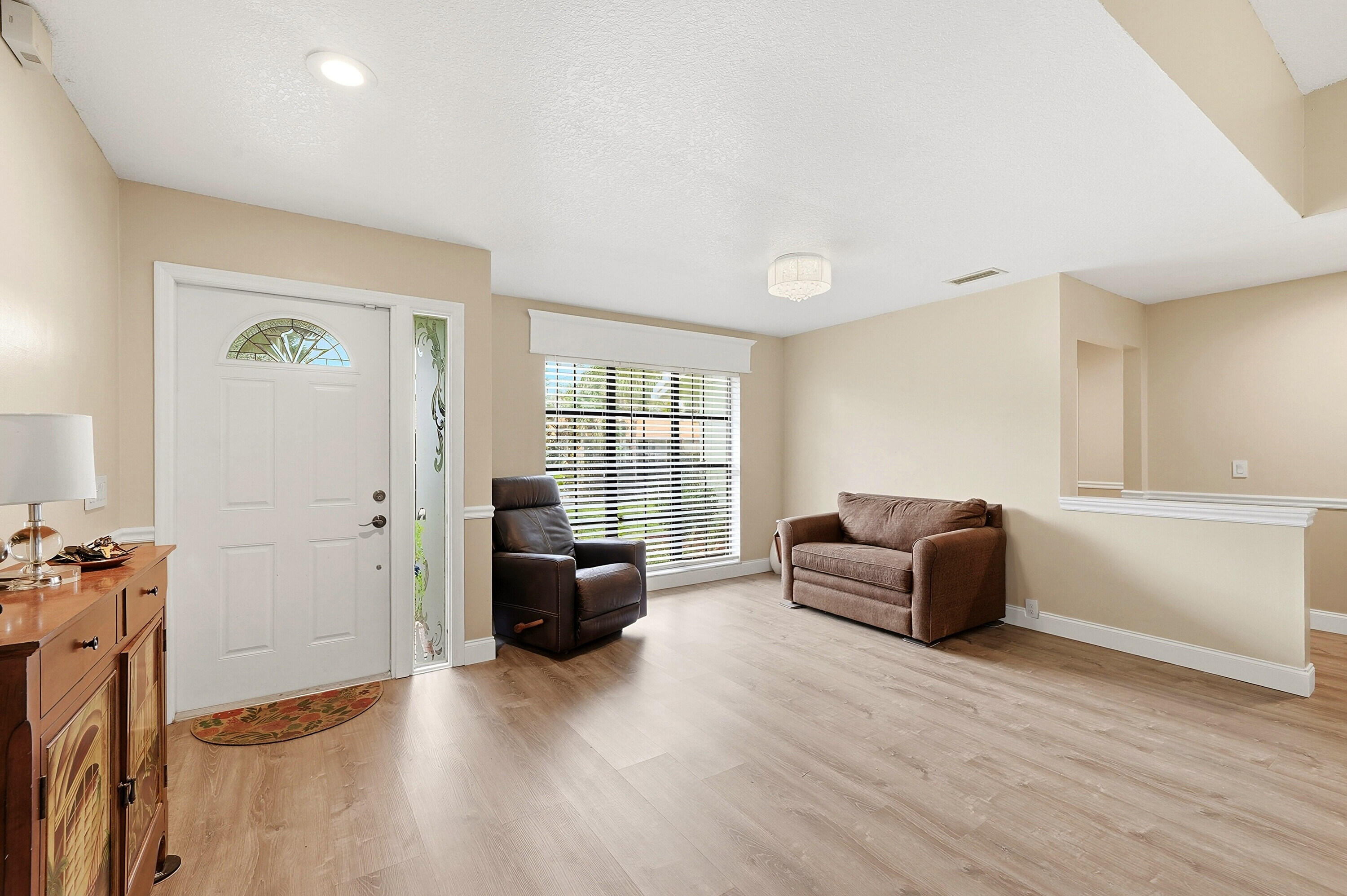 ALTA VISTA - Residential