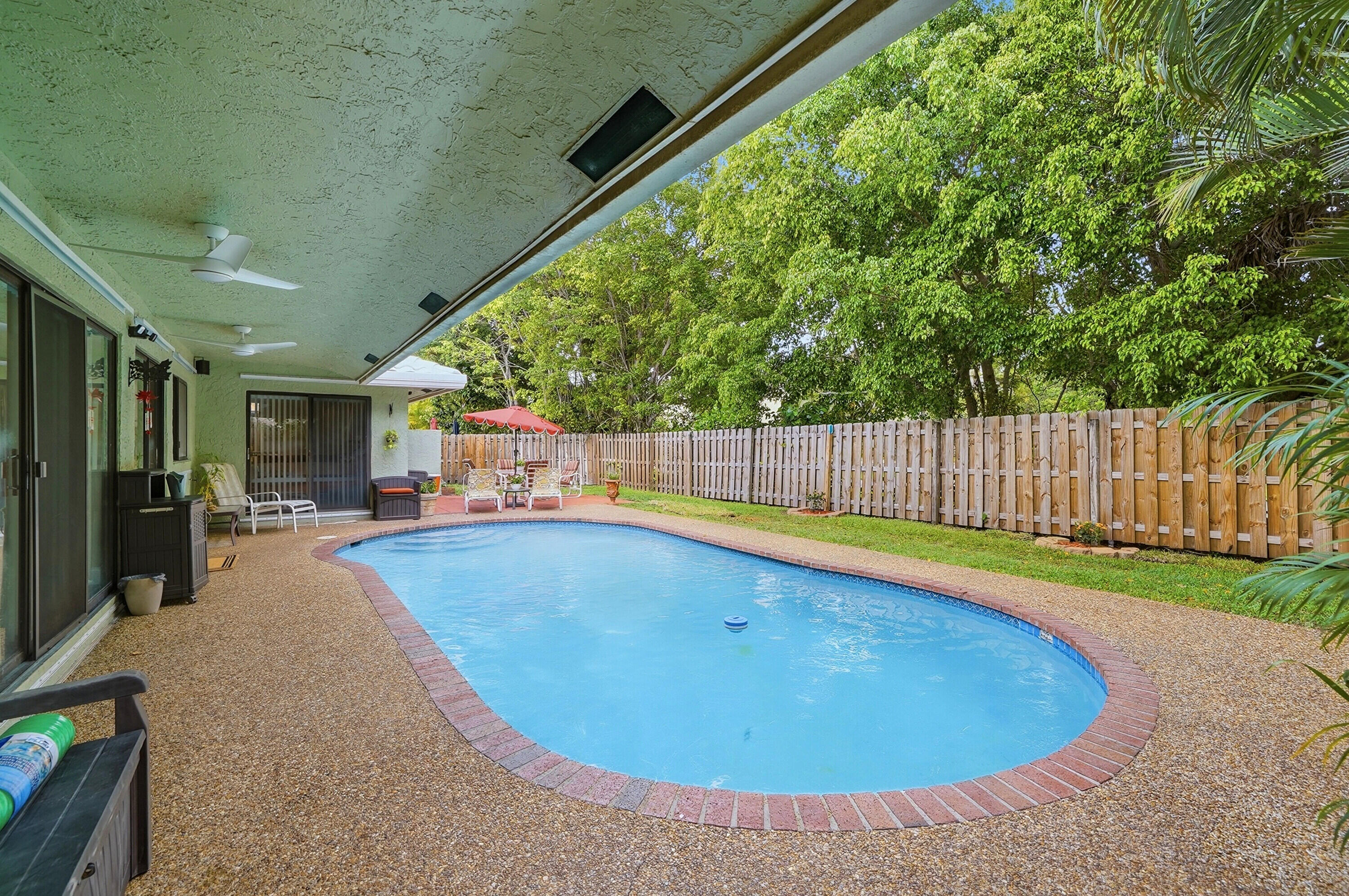 ALTA VISTA - Residential