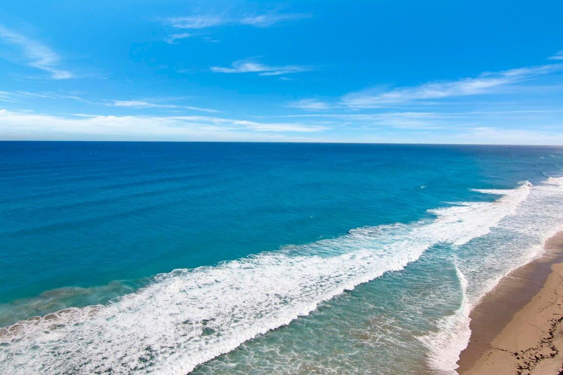AQUARIUS CONDO - Residential Lease