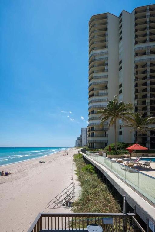 AQUARIUS CONDO - Residential Lease