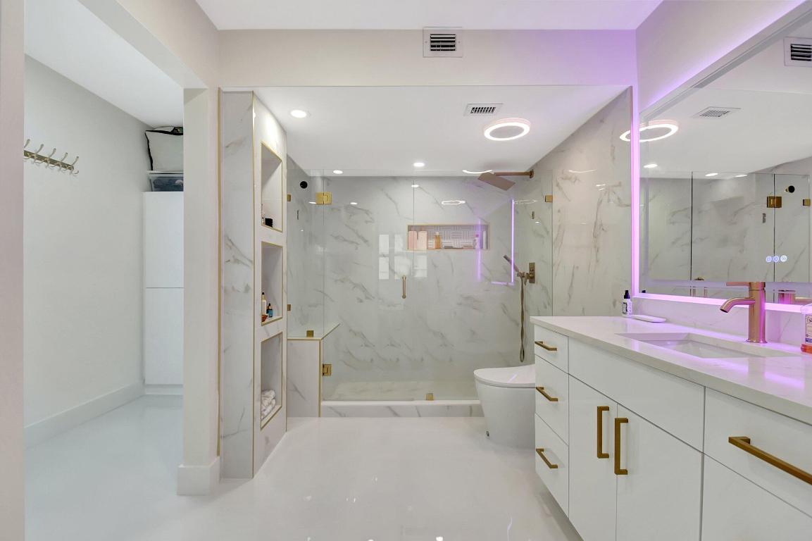 AQUARIUS CONDO - Residential Lease