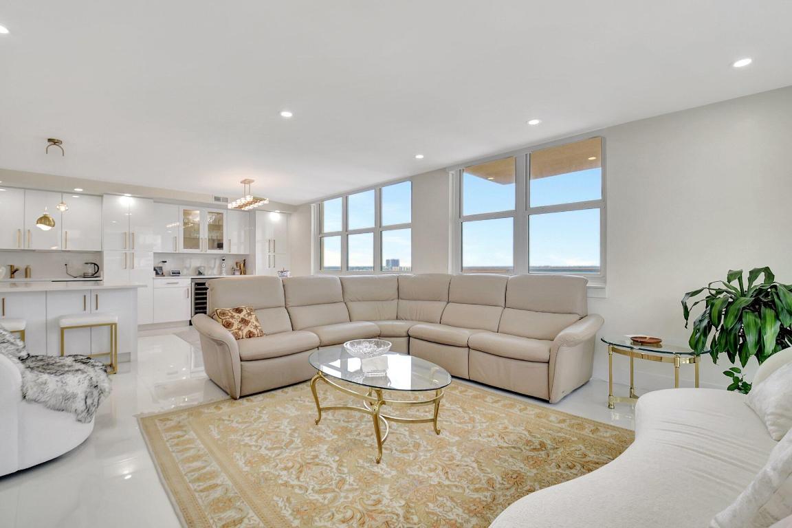 AQUARIUS CONDO - Residential Lease
