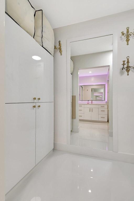 AQUARIUS CONDO - Residential Lease