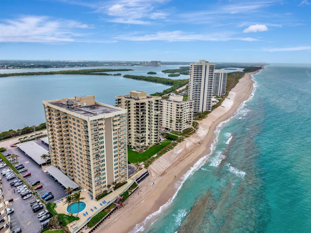 AQUARIUS CONDO - Residential Lease