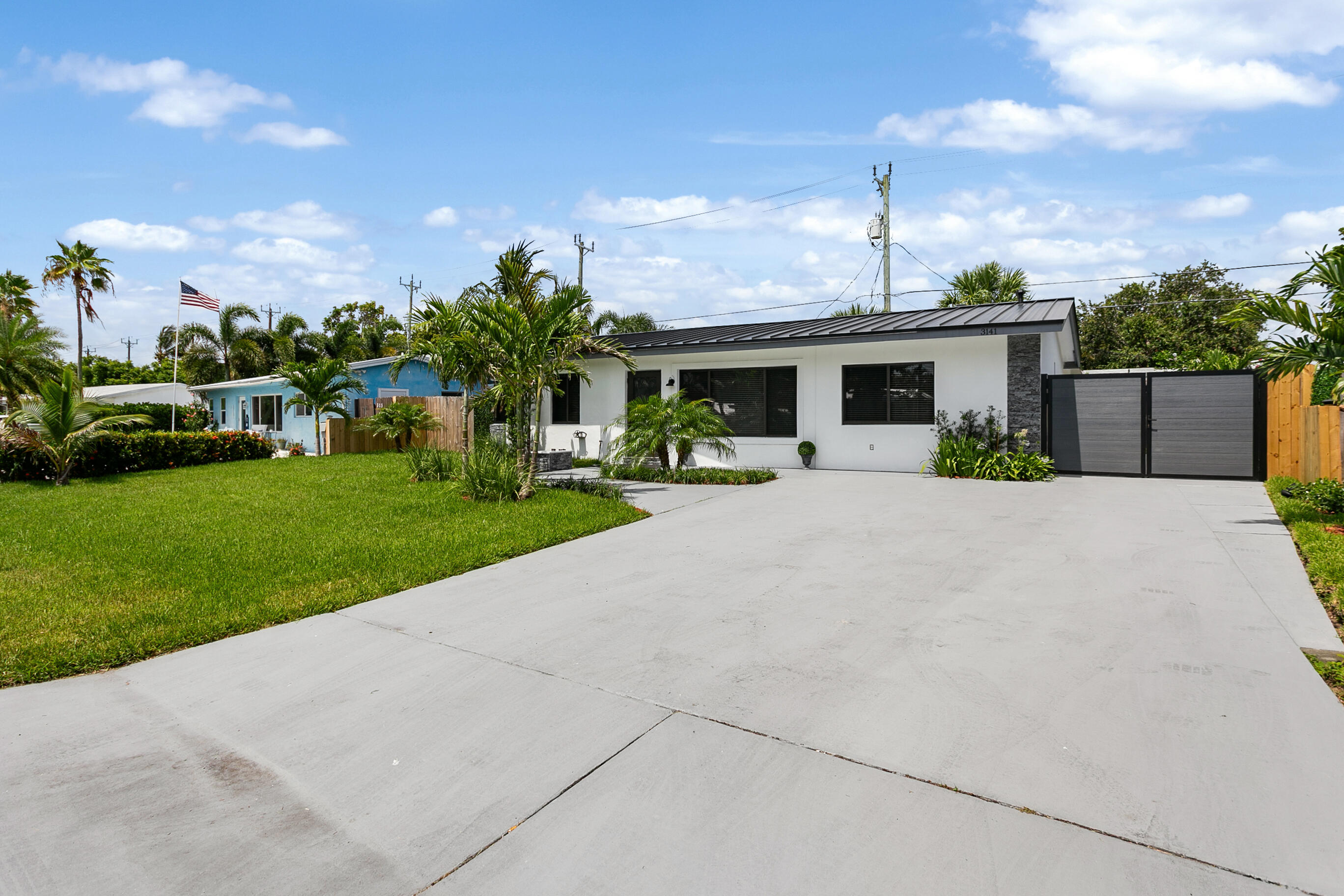 CRESTHAVEN NO 8 - Residential
