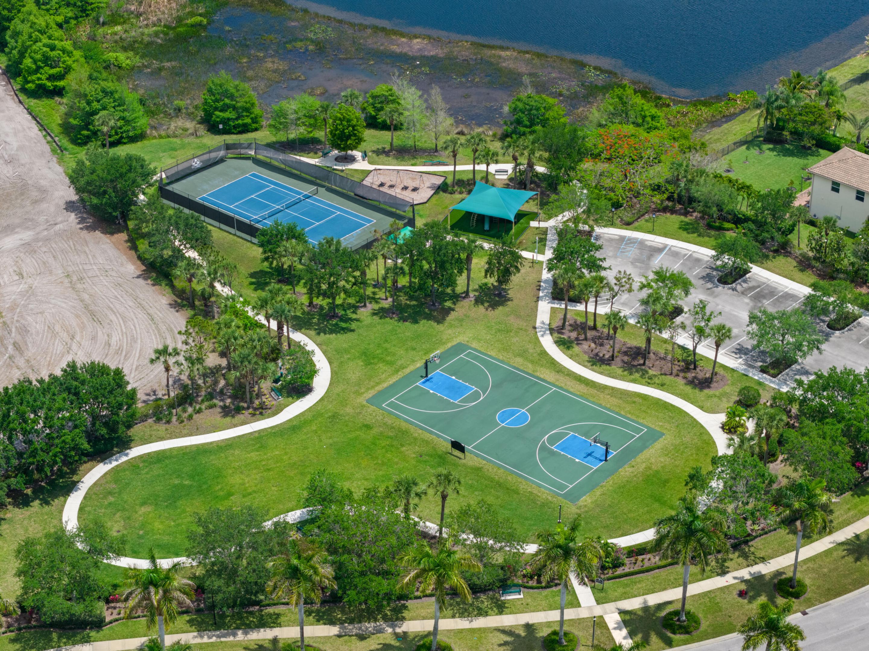 STONEWAL ESTATES - Residential