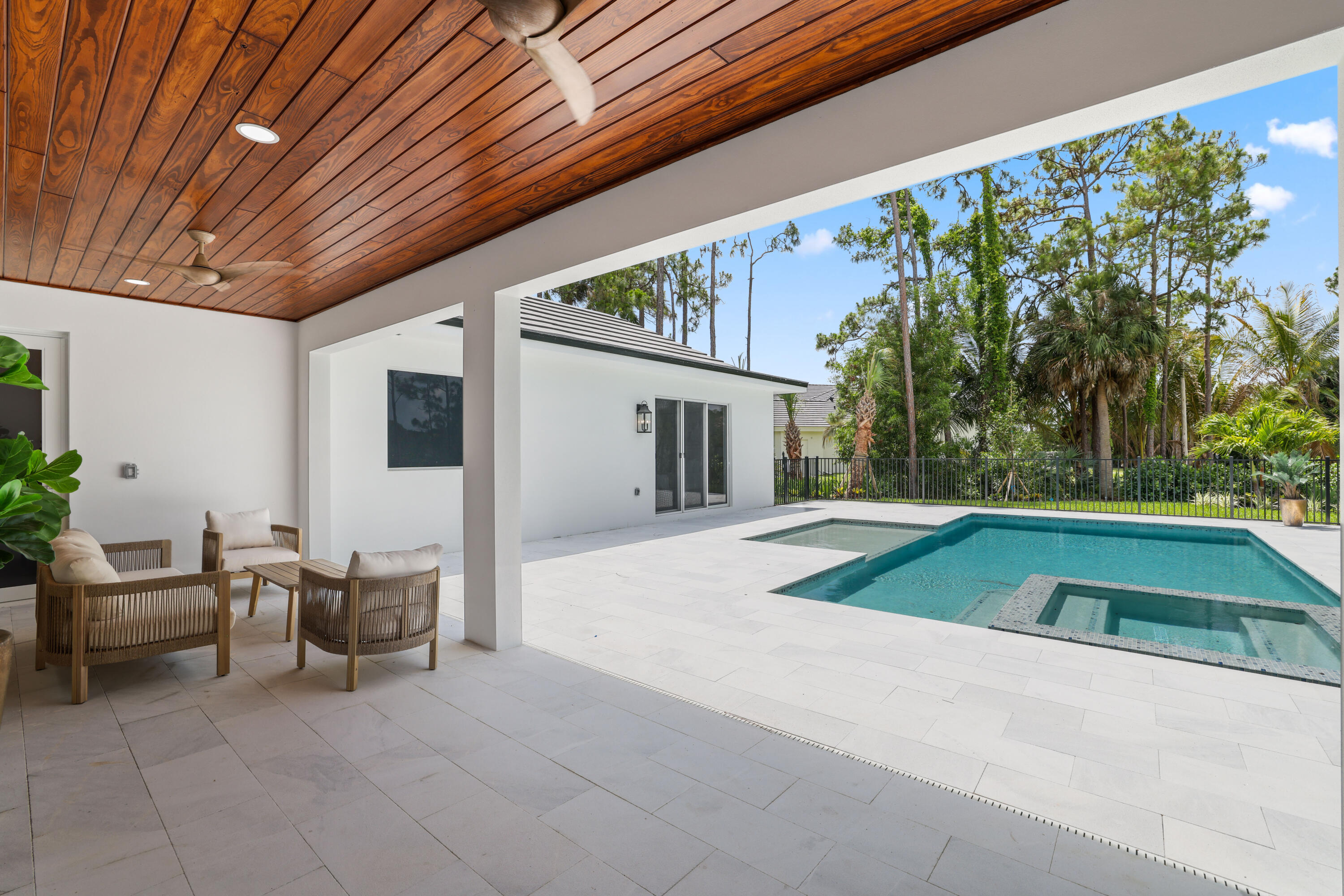 STONEWAL ESTATES - Residential