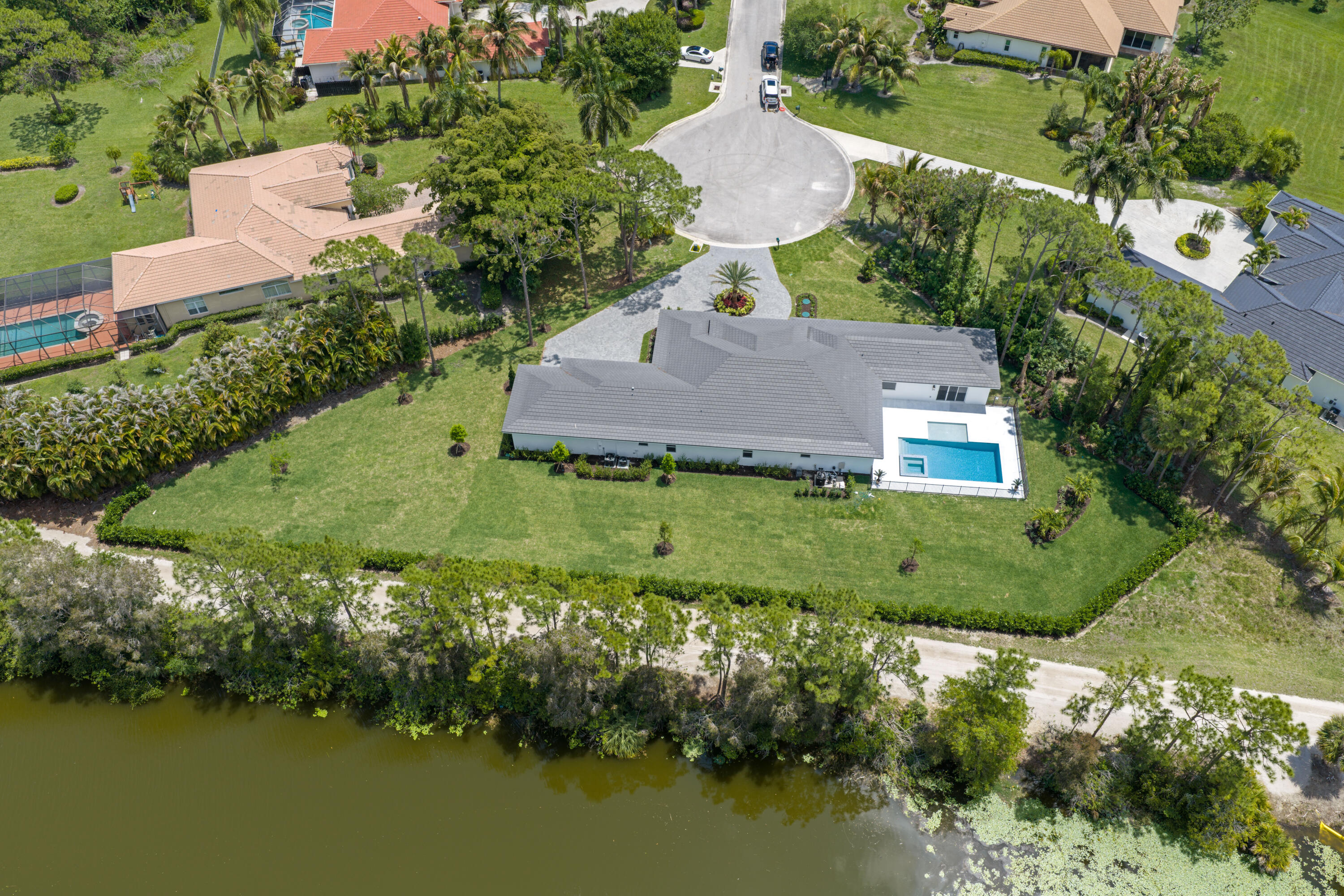 STONEWAL ESTATES - Residential