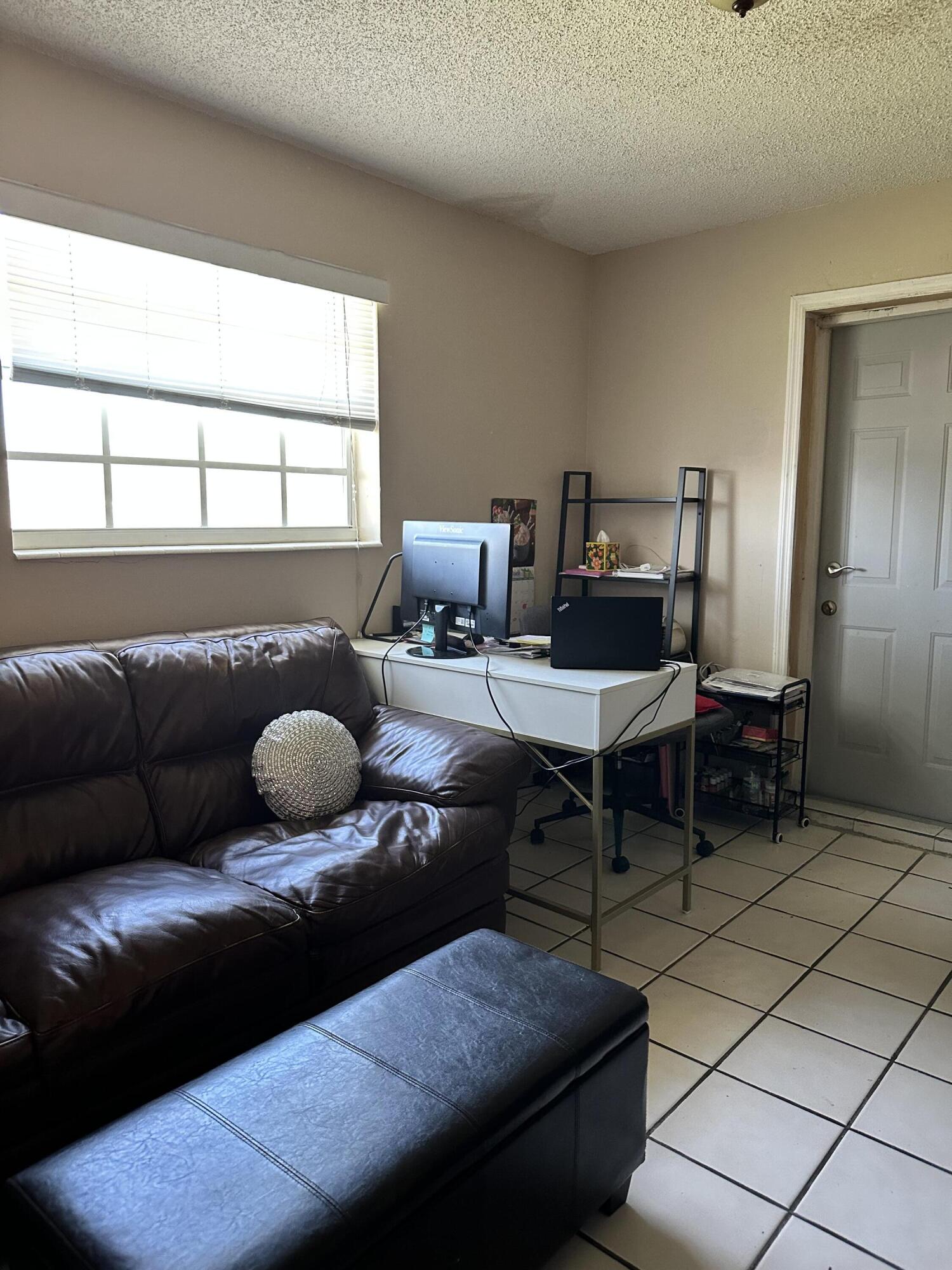 PALM SPRINGS NORTH SEC C - Residential