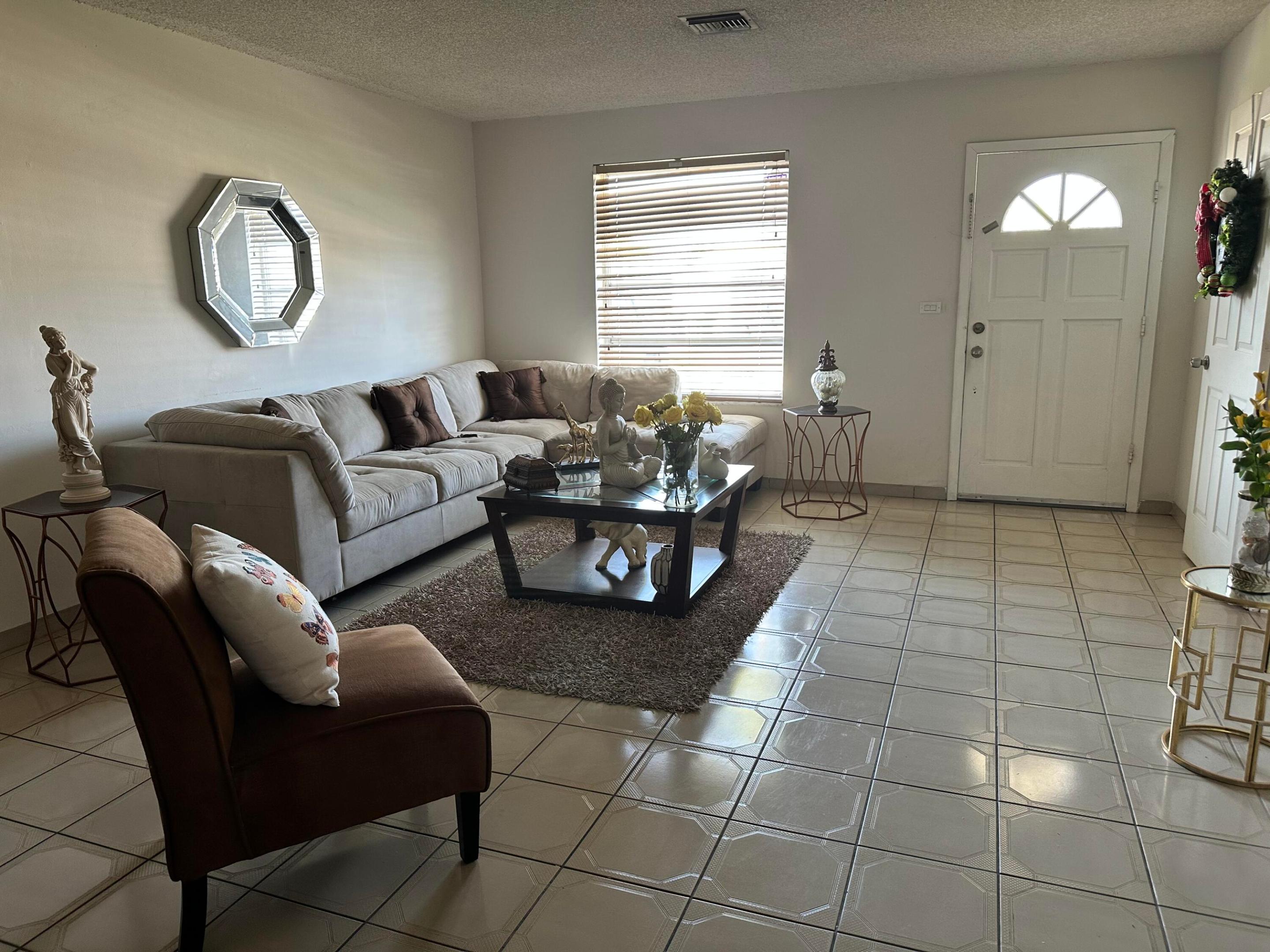 PALM SPRINGS NORTH SEC C - Residential