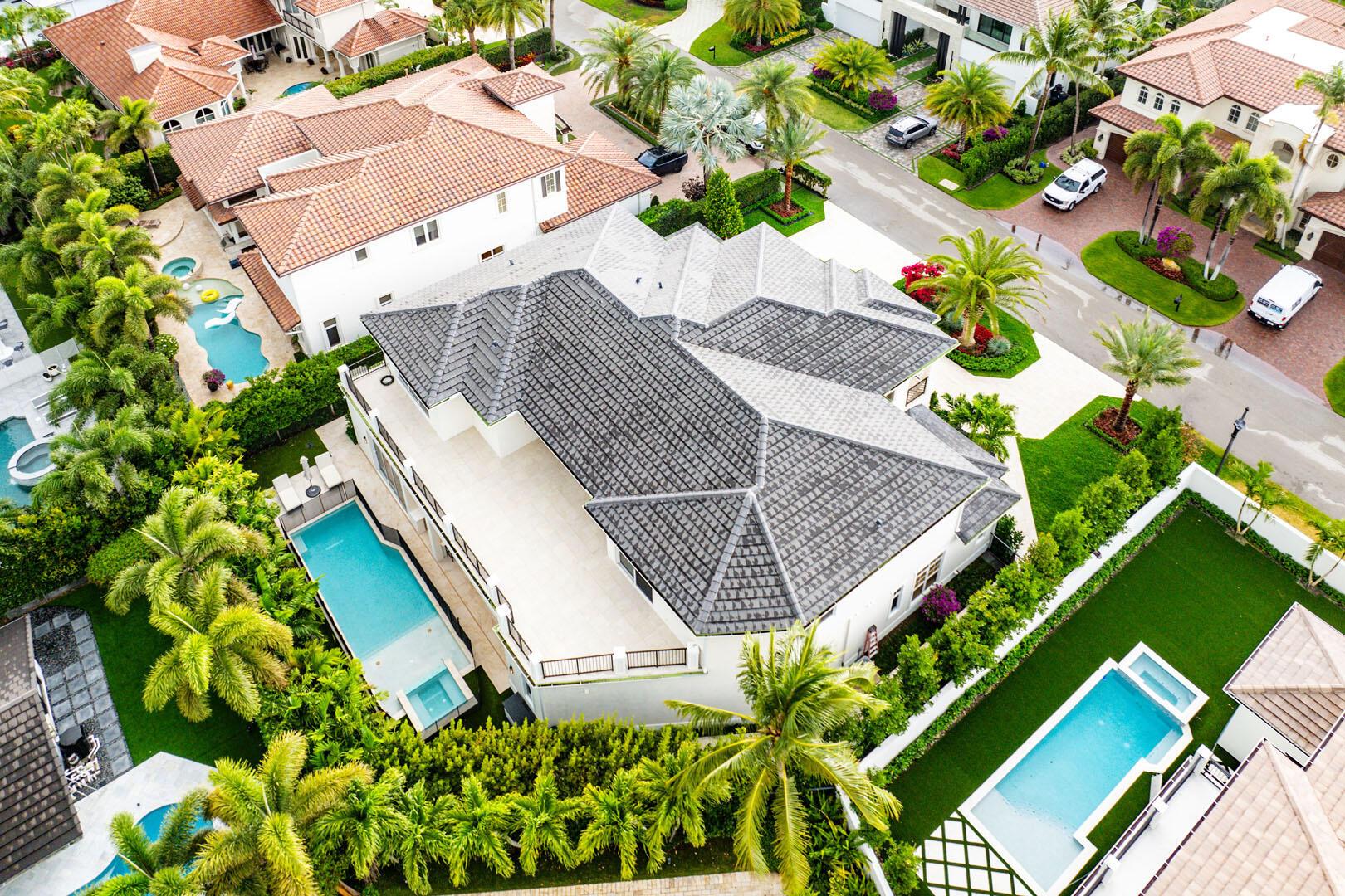 ROYAL PALM YACHT & COUNTRY CLUB - Residential