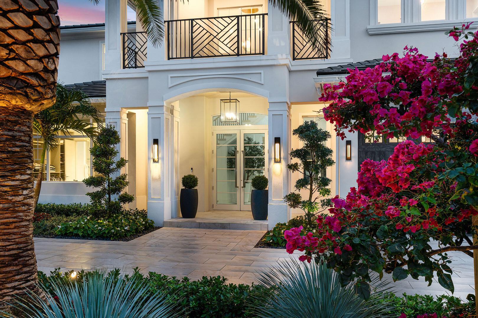 ROYAL PALM YACHT & COUNTRY CLUB - Residential