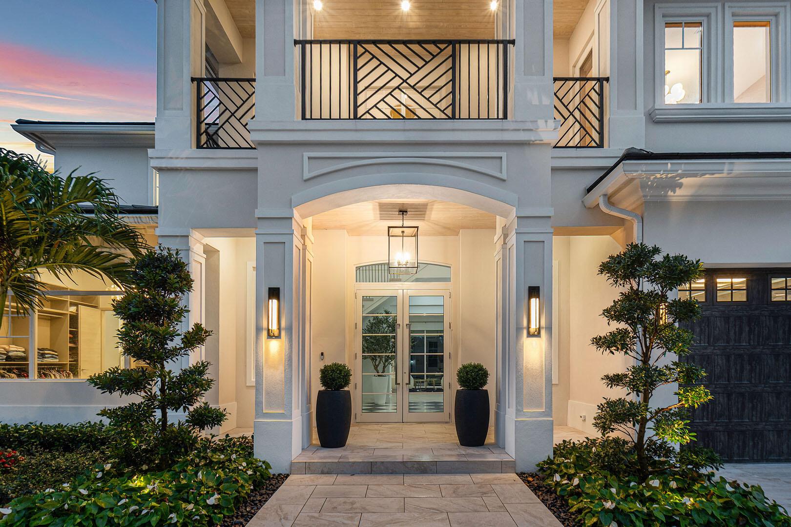 ROYAL PALM YACHT & COUNTRY CLUB - Residential