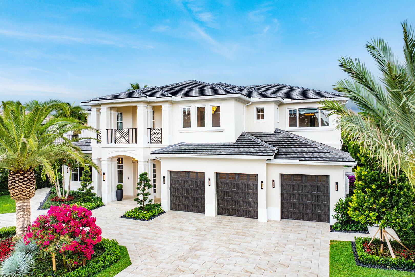 ROYAL PALM YACHT & COUNTRY CLUB - Residential