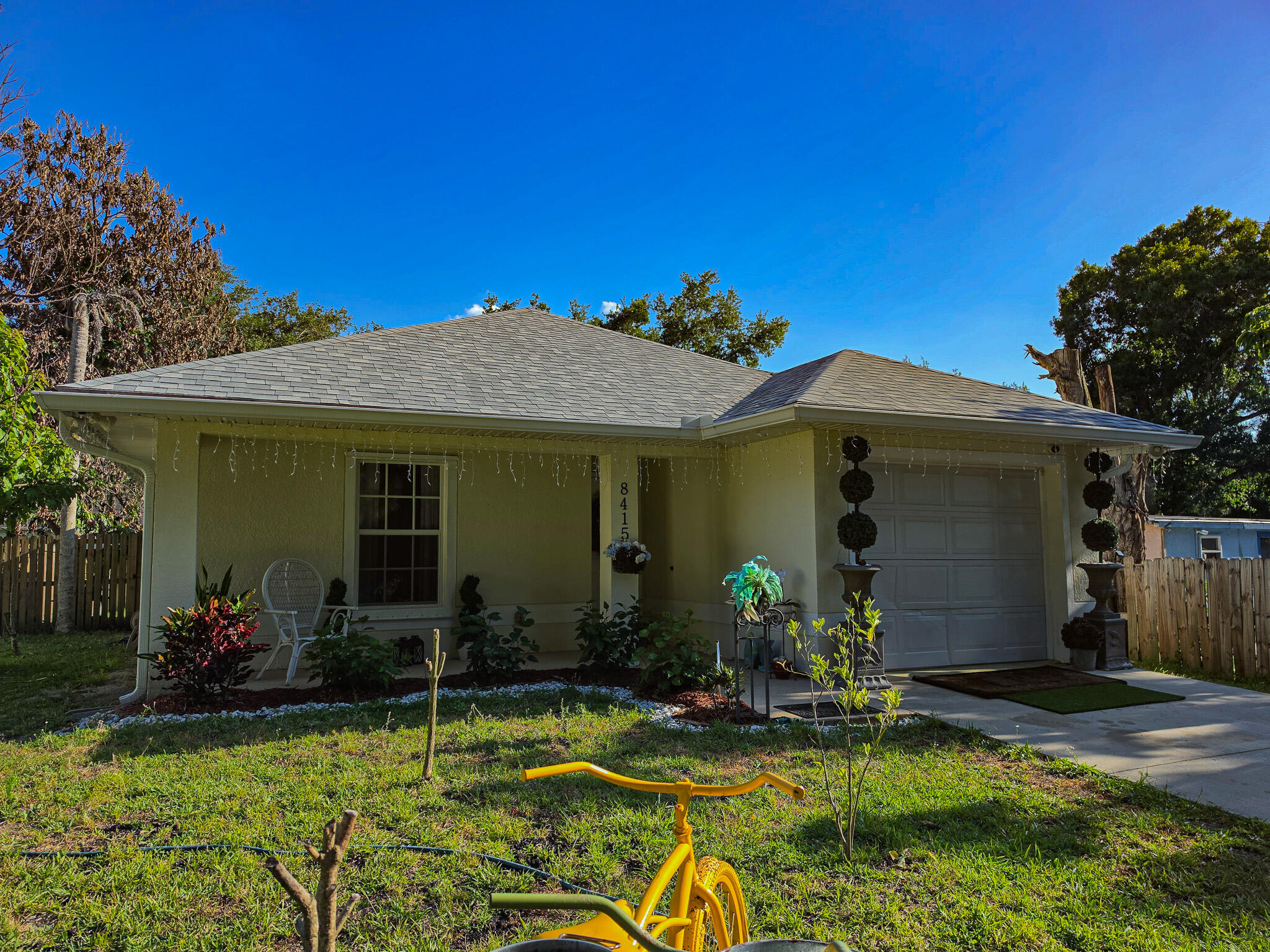PARADISE PARK UNIT NO 1 - Residential Lease