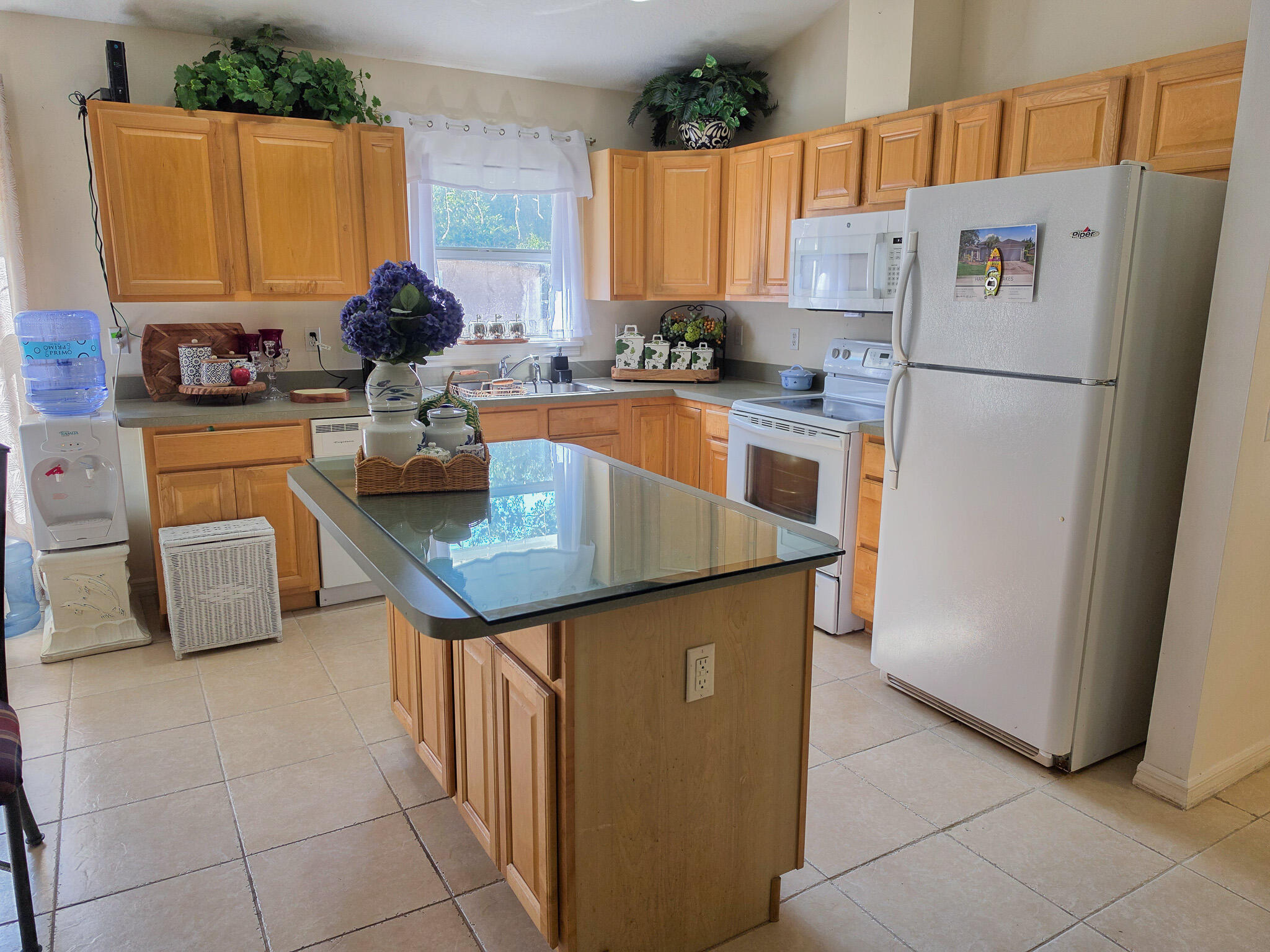 PARADISE PARK UNIT NO 1 - Residential Lease