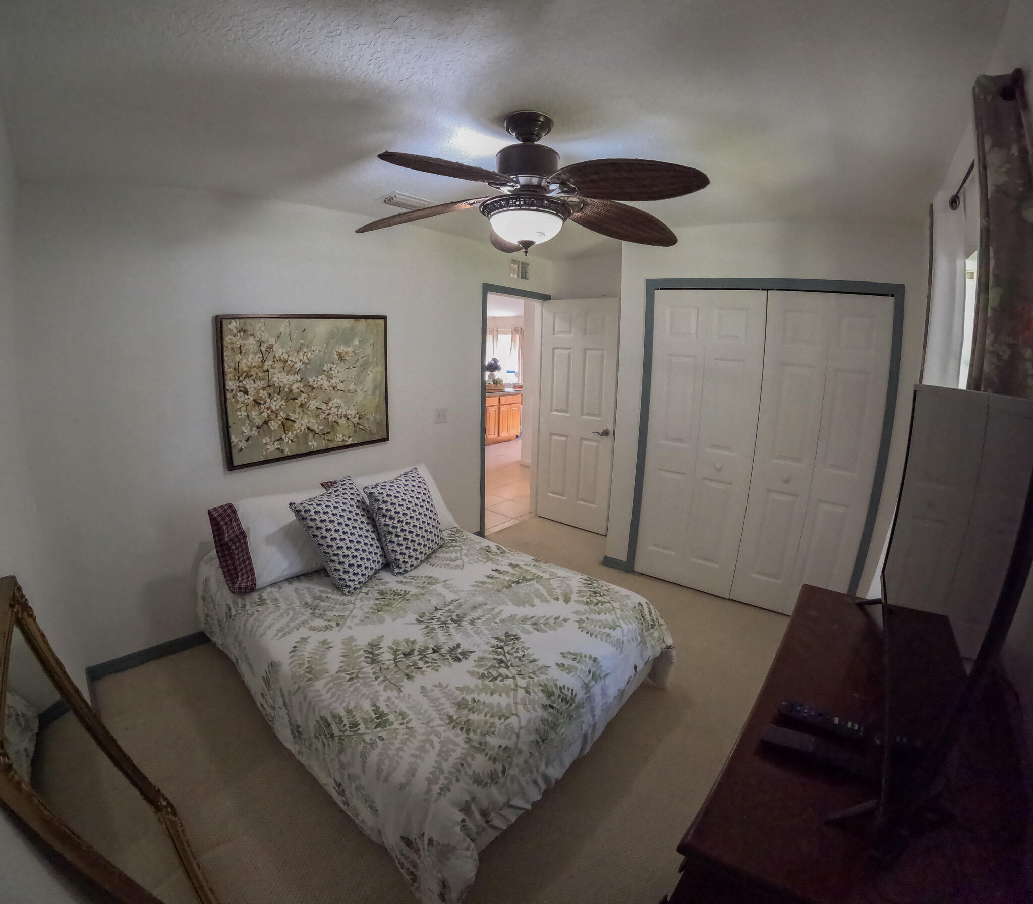 PARADISE PARK UNIT NO 1 - Residential Lease