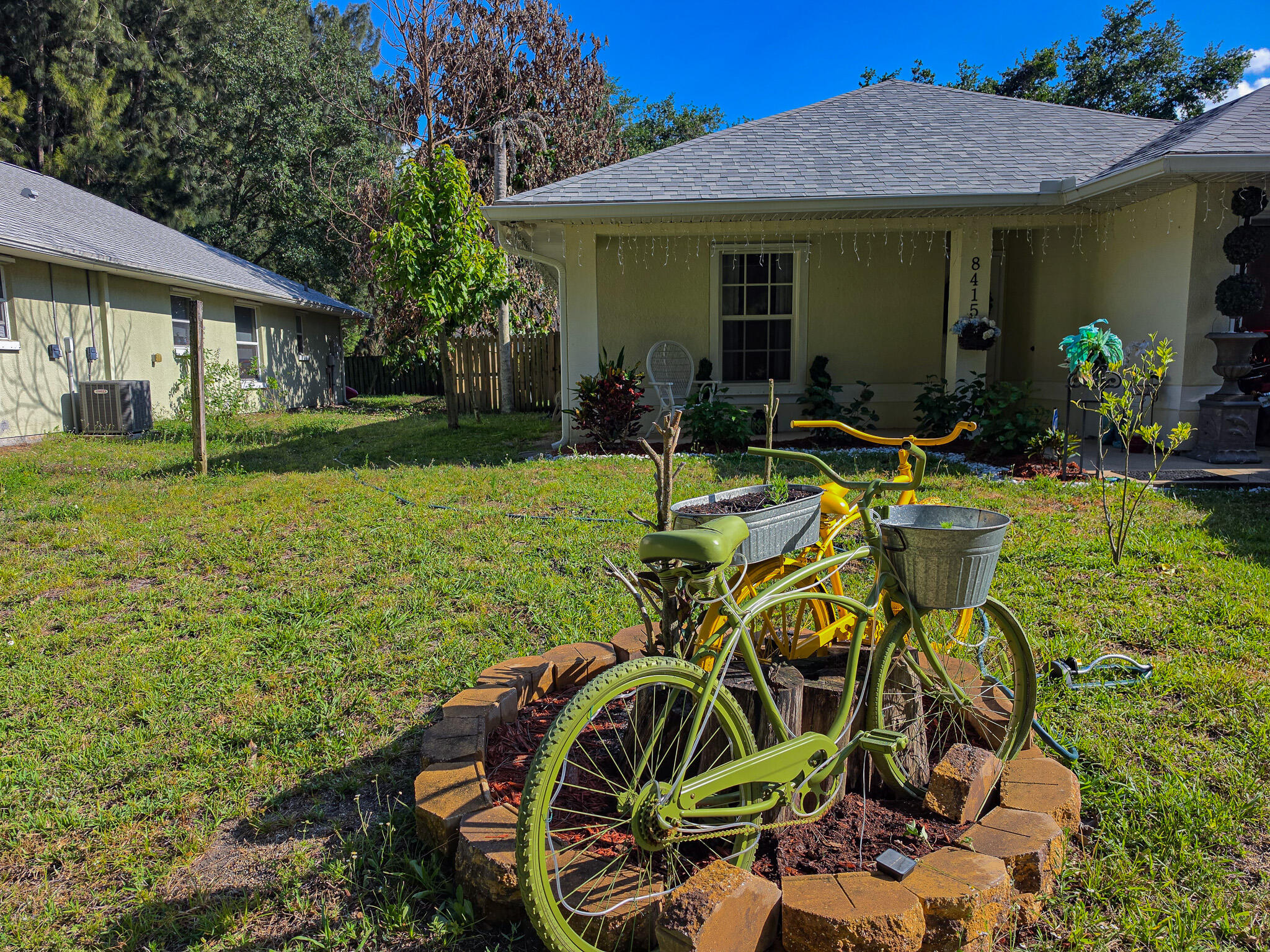 PARADISE PARK UNIT NO 1 - Residential Lease