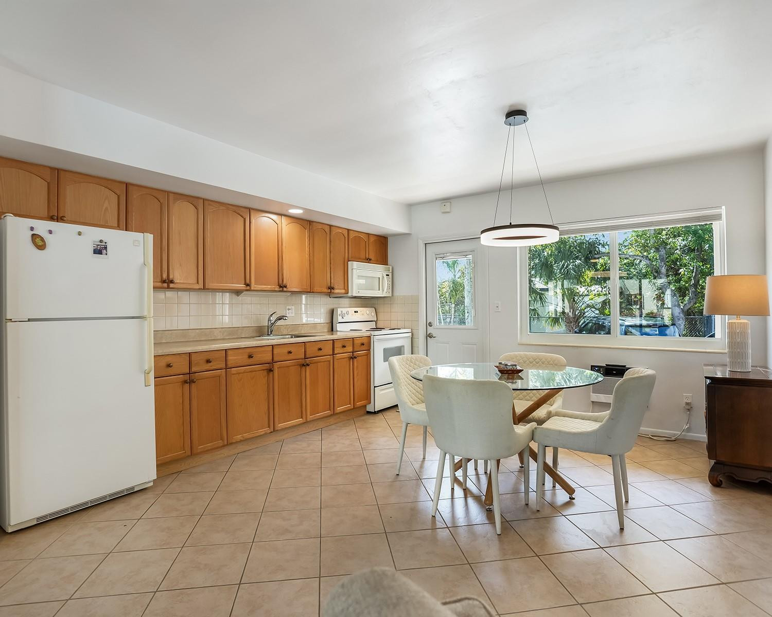 SUNSHINE VILLA CO-OP - Residential