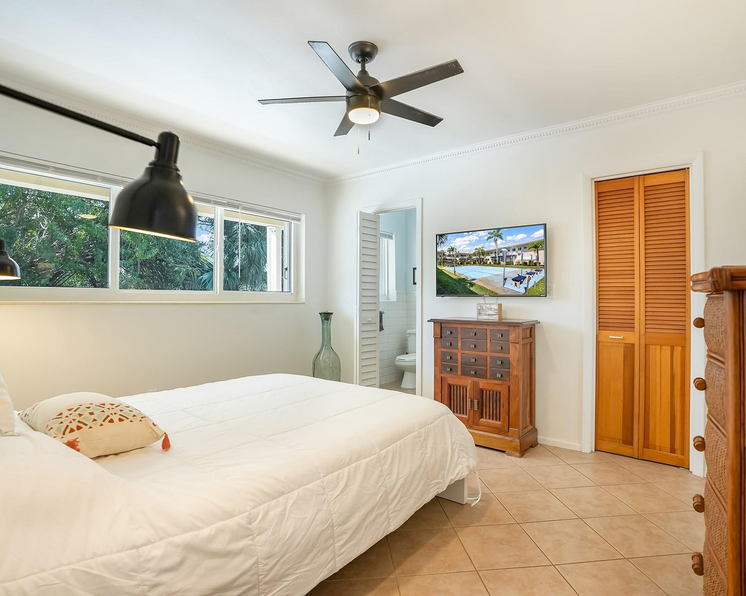 SUNSHINE VILLA CO-OP - Residential