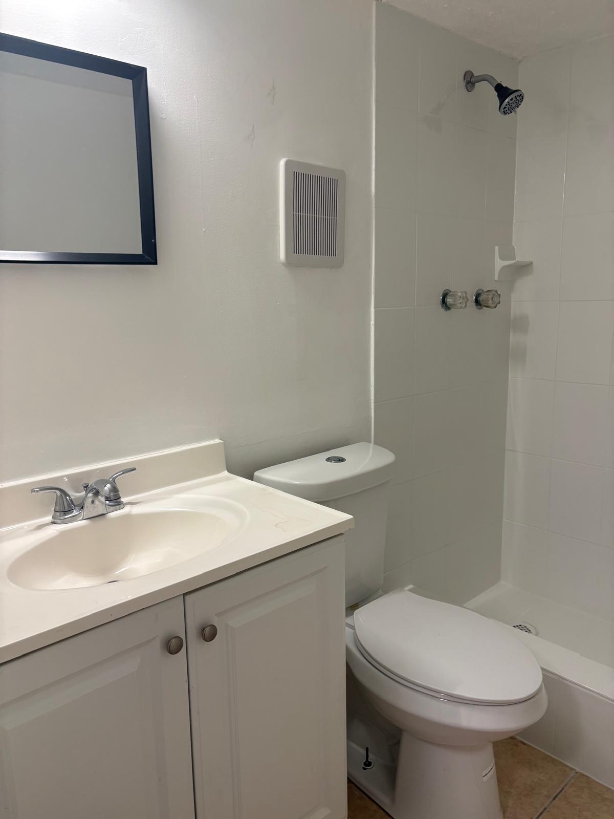 LA SALLE PARK CONDO - Residential Lease