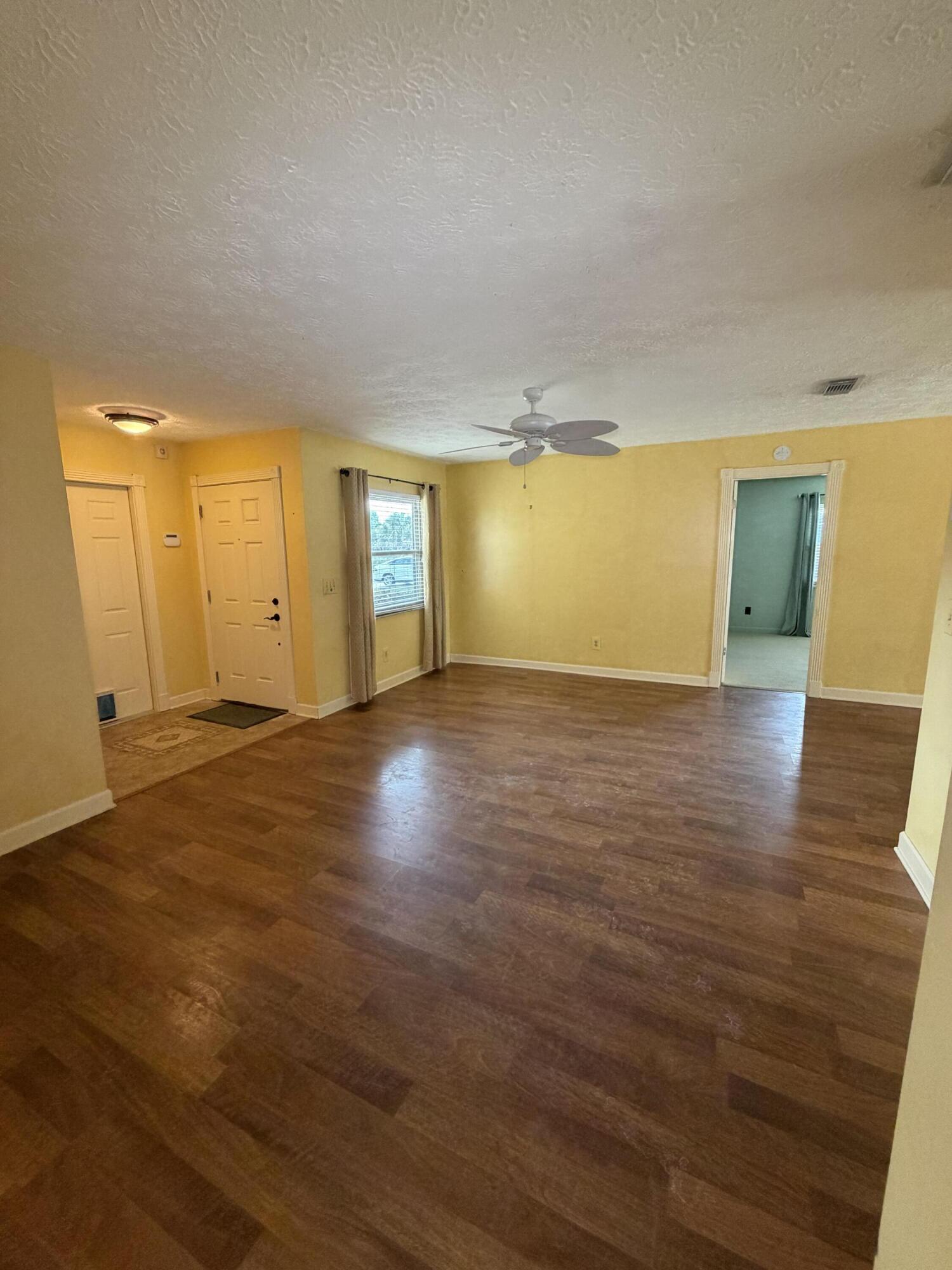 PORT ST LUCIE SECTION 25 - Residential Lease