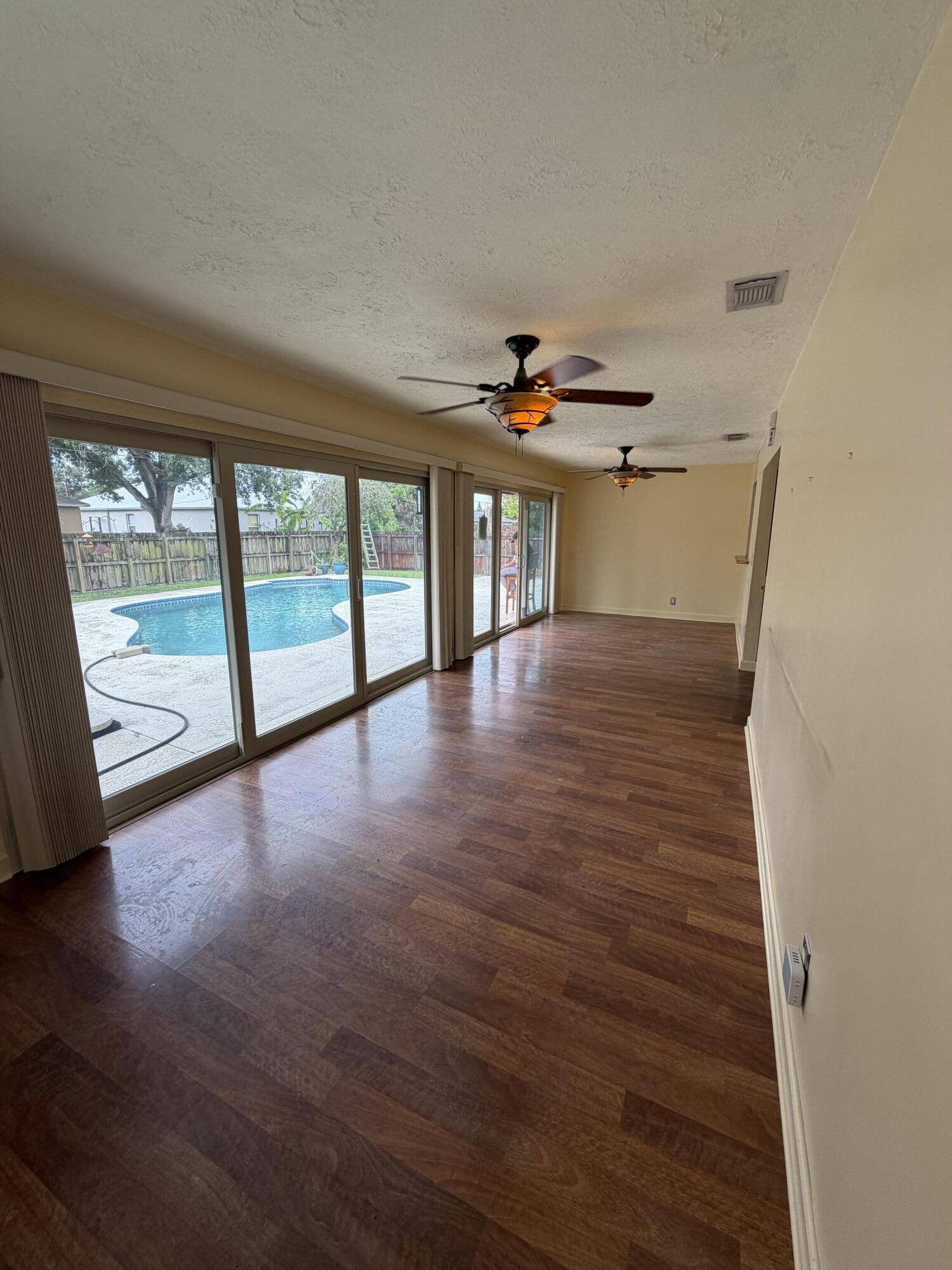 PORT ST LUCIE SECTION 25 - Residential Lease