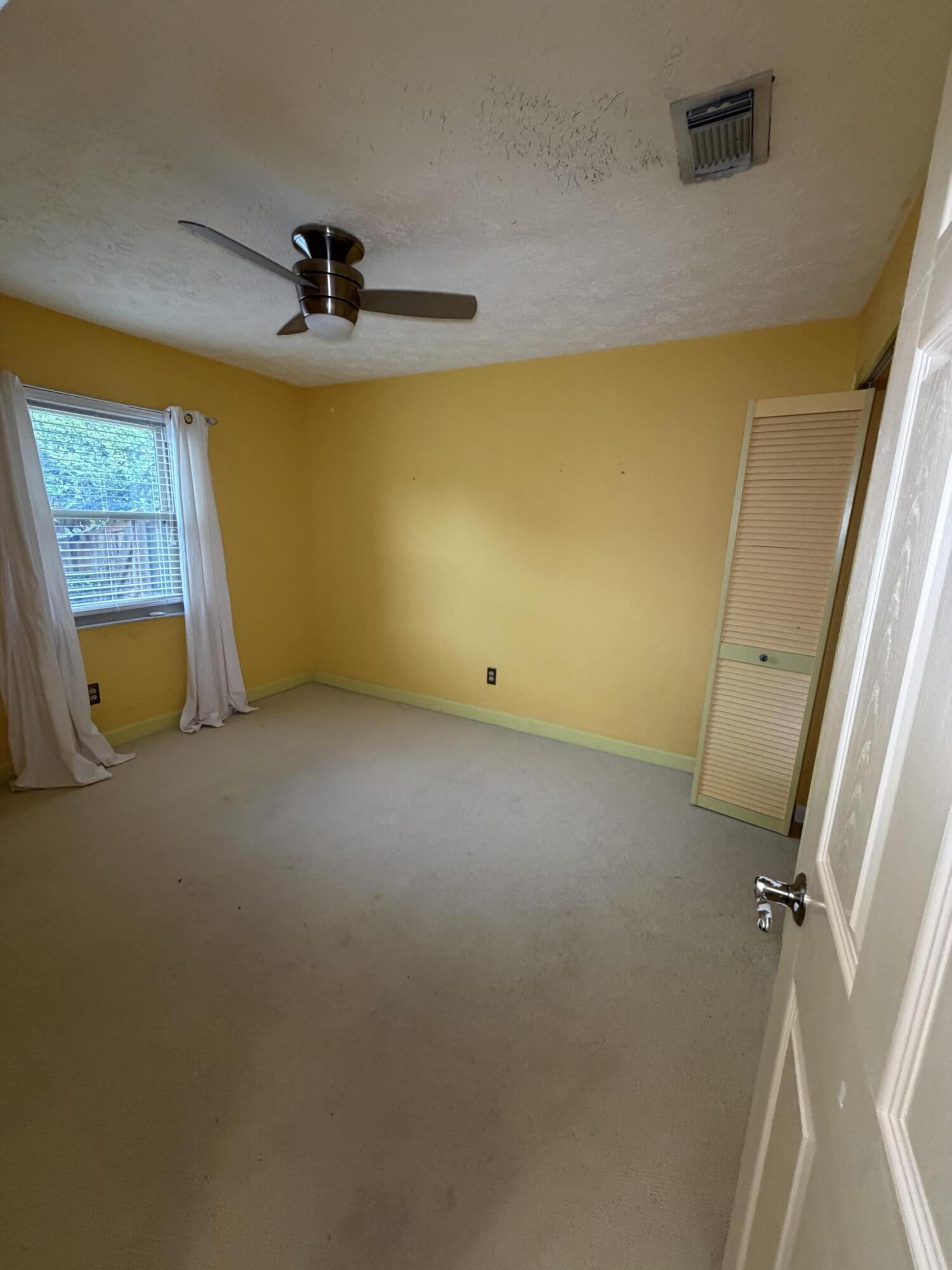 PORT ST LUCIE SECTION 25 - Residential Lease